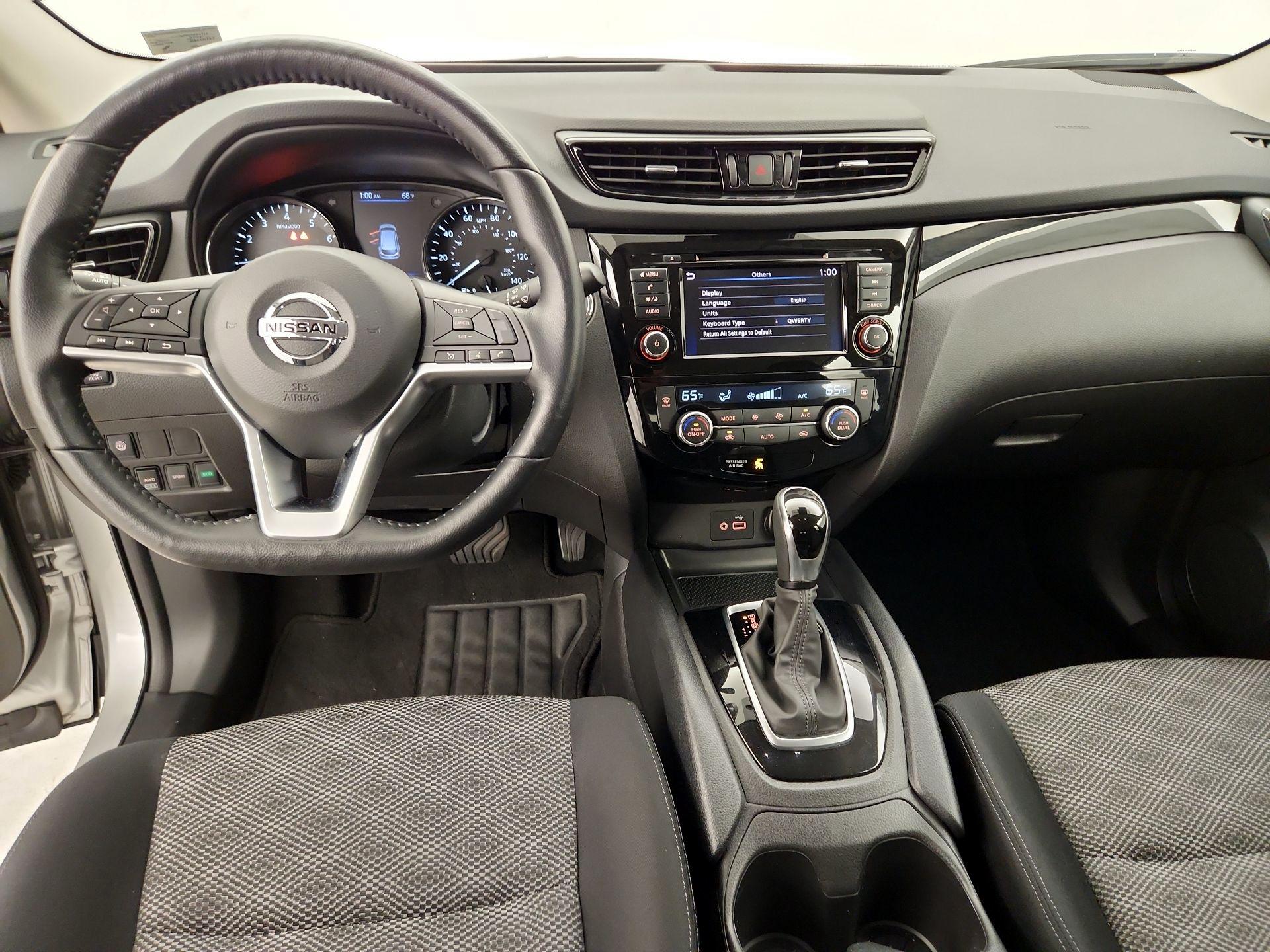 Thumbnail: 2021 Nissan Rogue Sport - 9