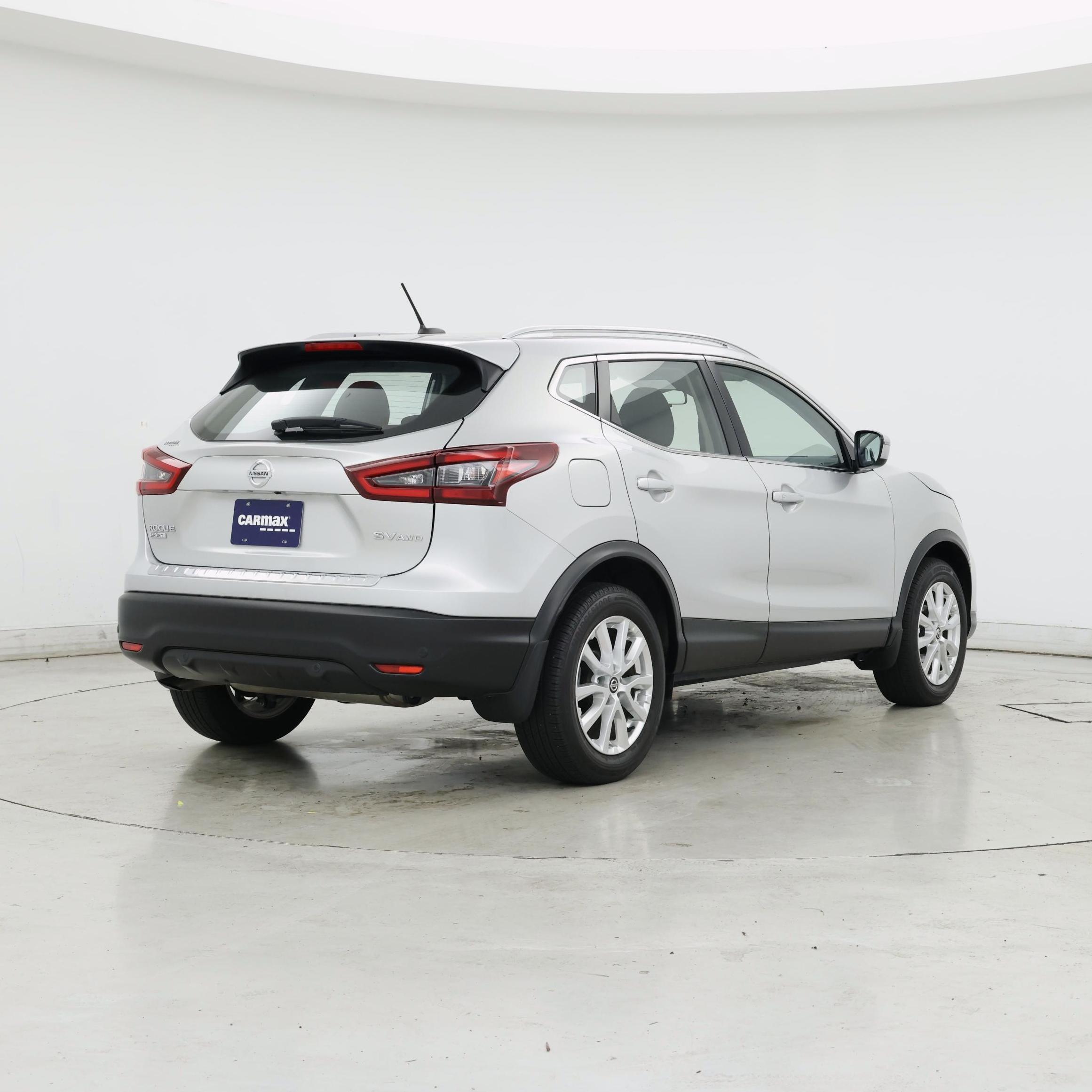 Thumbnail: 2021 Nissan Rogue Sport - 8