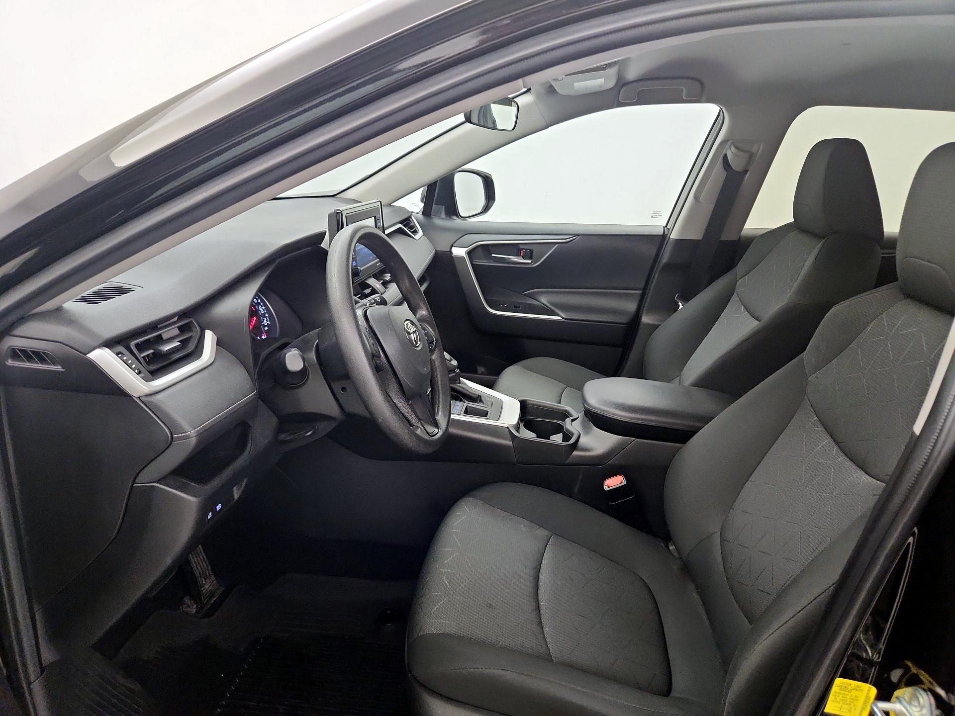 Thumbnail: 2021 Toyota RAV4 - 11