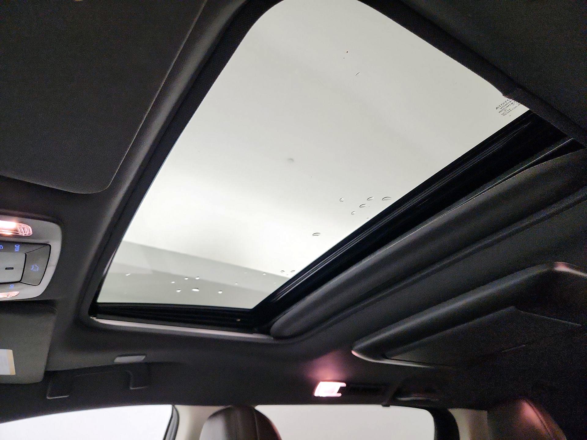 Thumbnail: 2021 Toyota Sienna - 20
