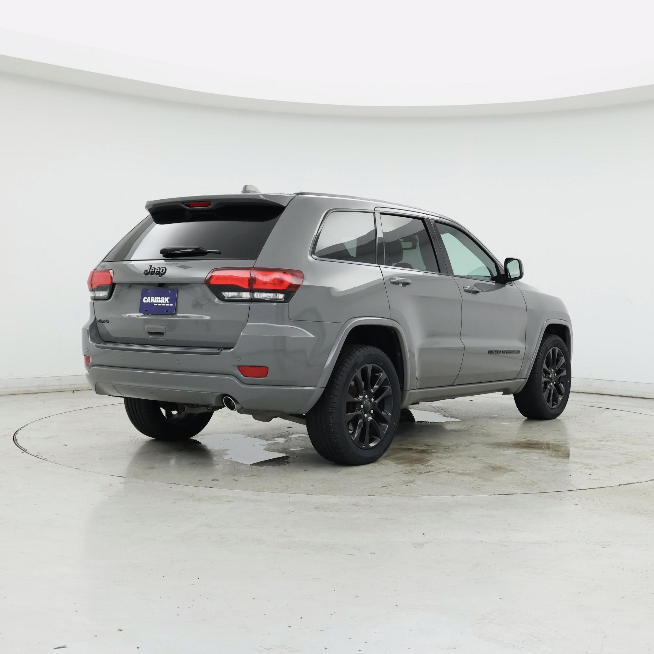 Thumbnail: 2020 Jeep Grand Cherokee - 8
