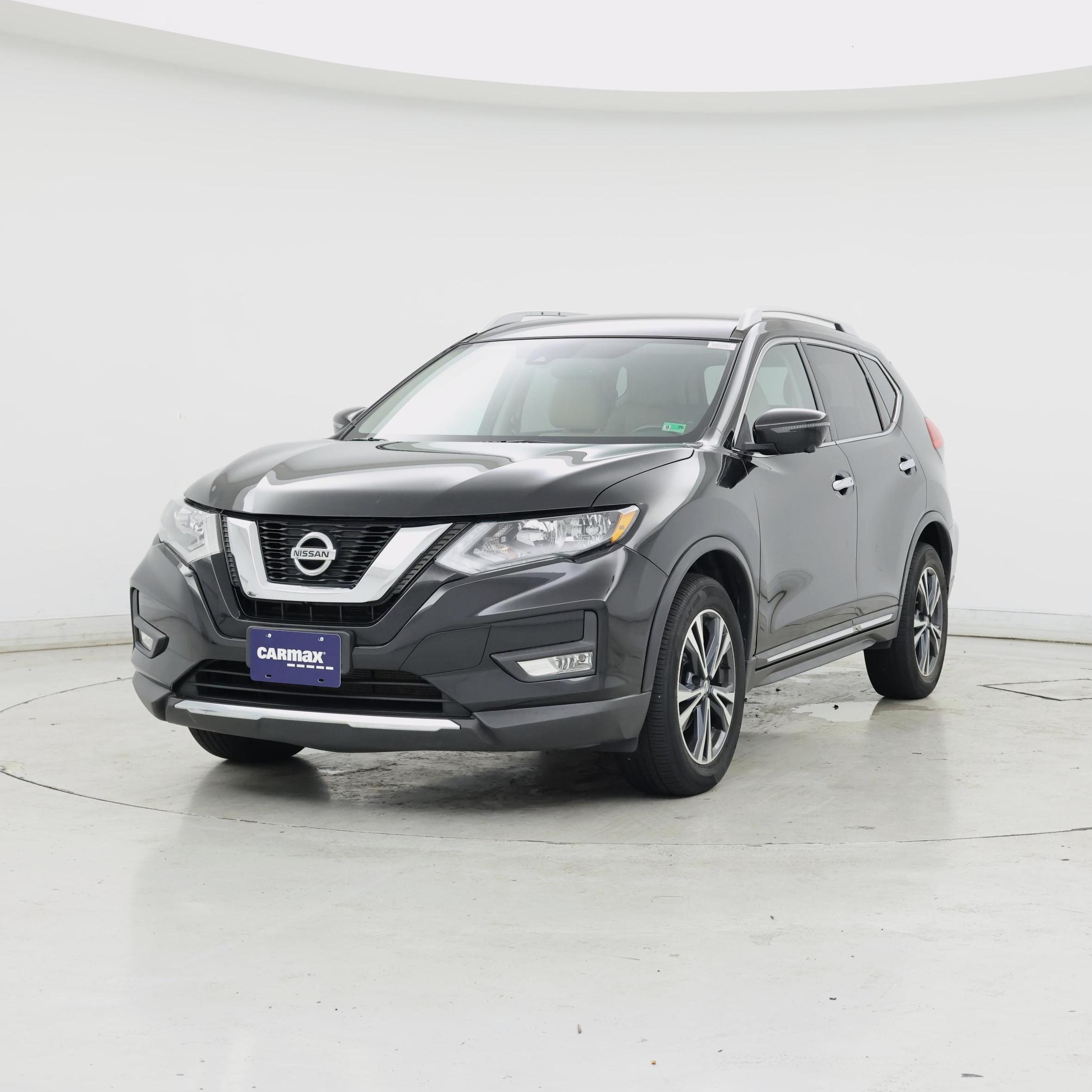 Thumbnail: 2017 Nissan Rogue - 4