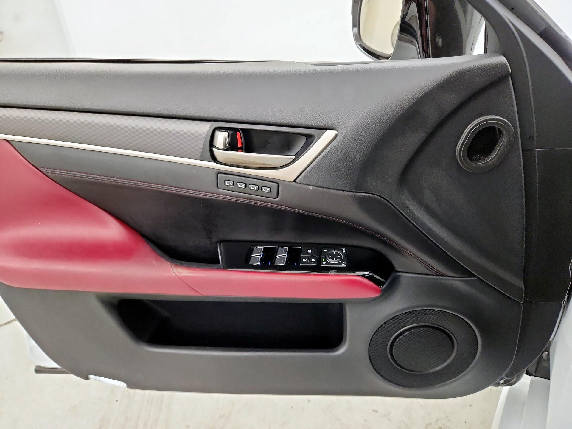 Thumbnail: 2018 Lexus GS - 12