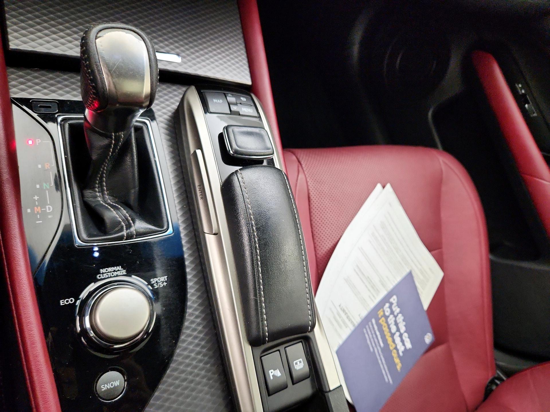 Thumbnail: 2018 Lexus GS - 18