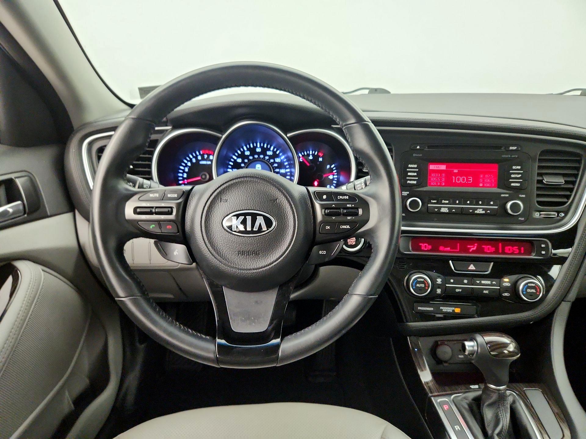 Thumbnail: 2015 Kia Optima - 10
