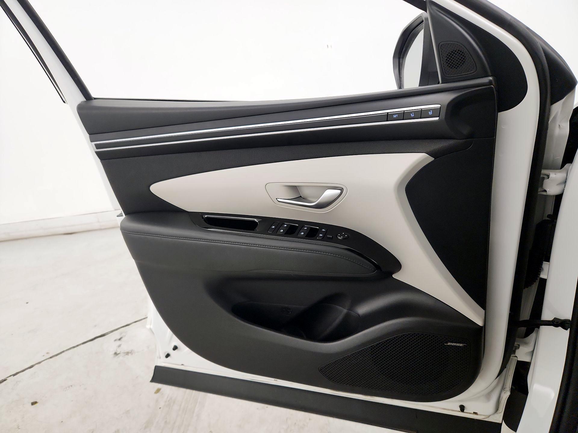 Thumbnail: 2023 Hyundai Tucson - 12