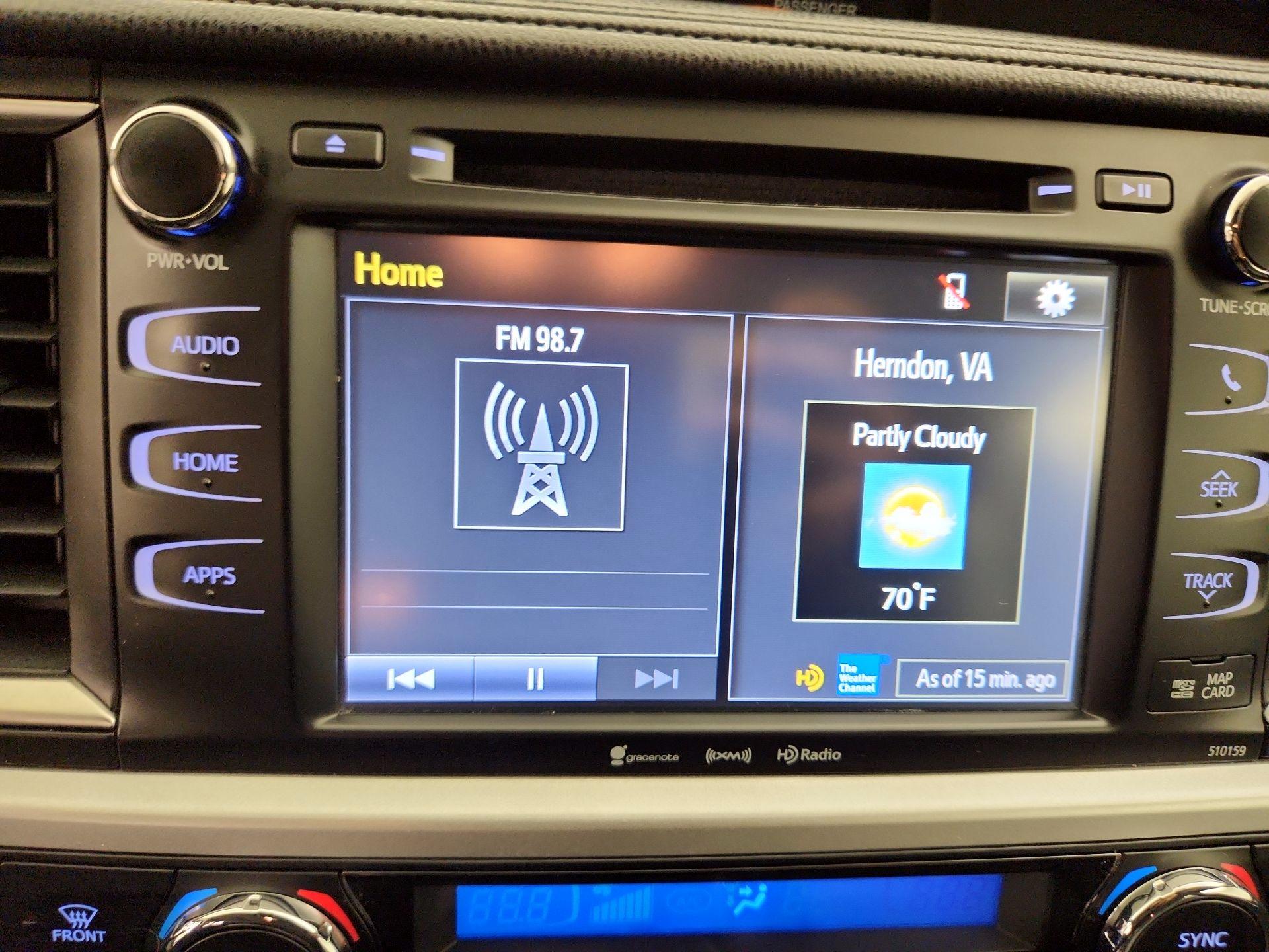 Thumbnail: 2016 Toyota Highlander - 15