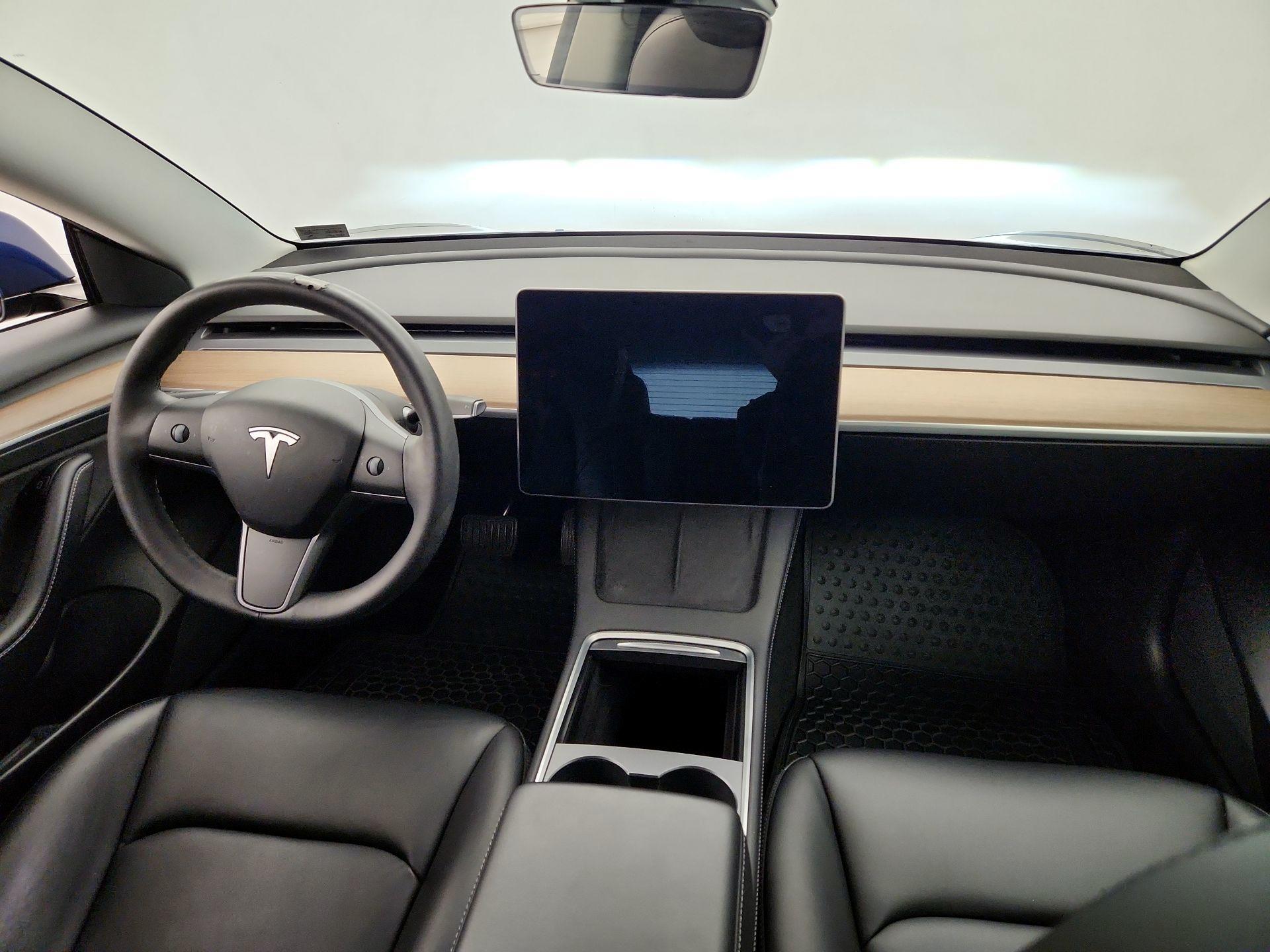 Thumbnail: 2021 Tesla Model 3 - 9