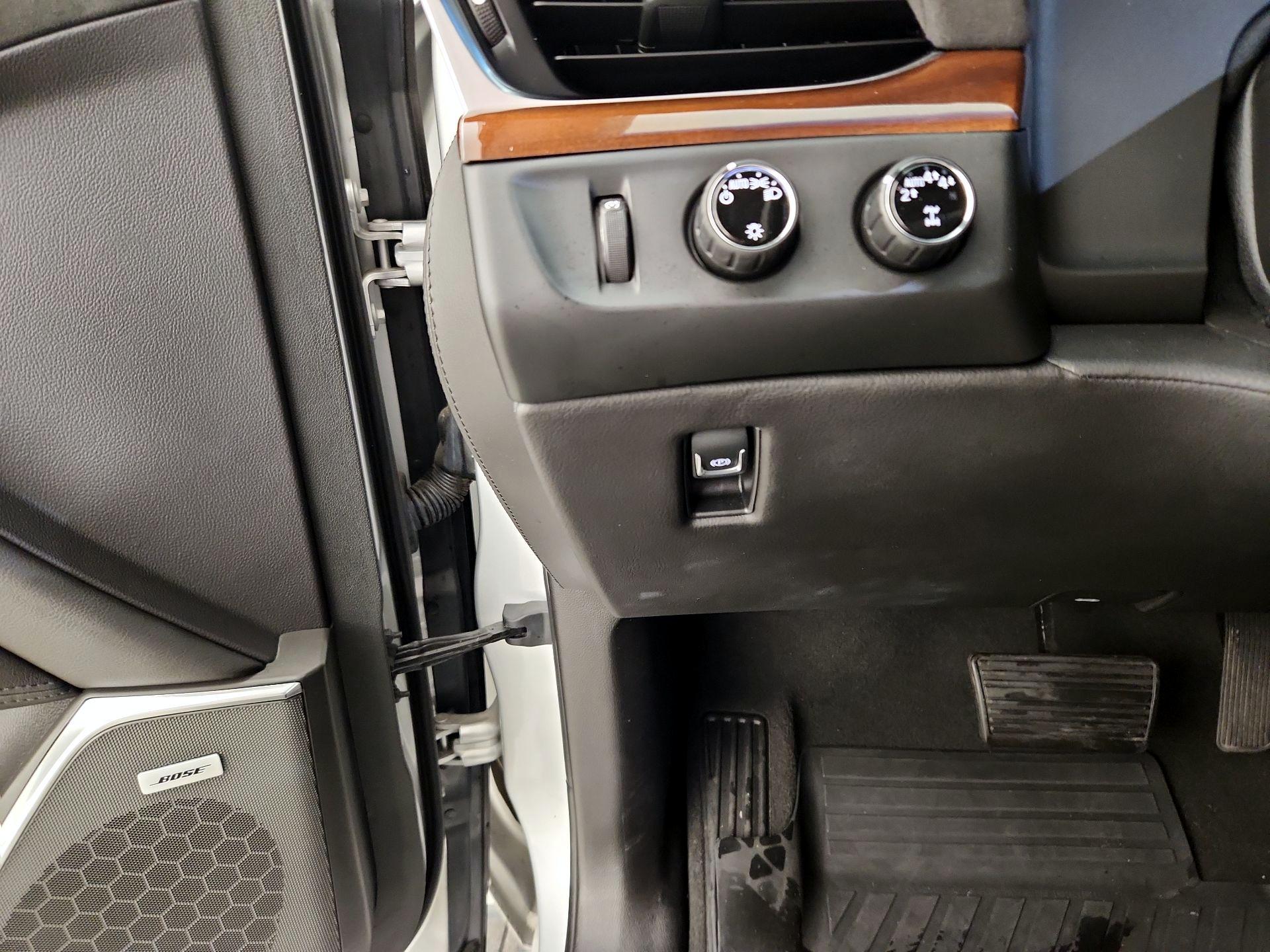 Thumbnail: 2019 Cadillac Escalade - 13