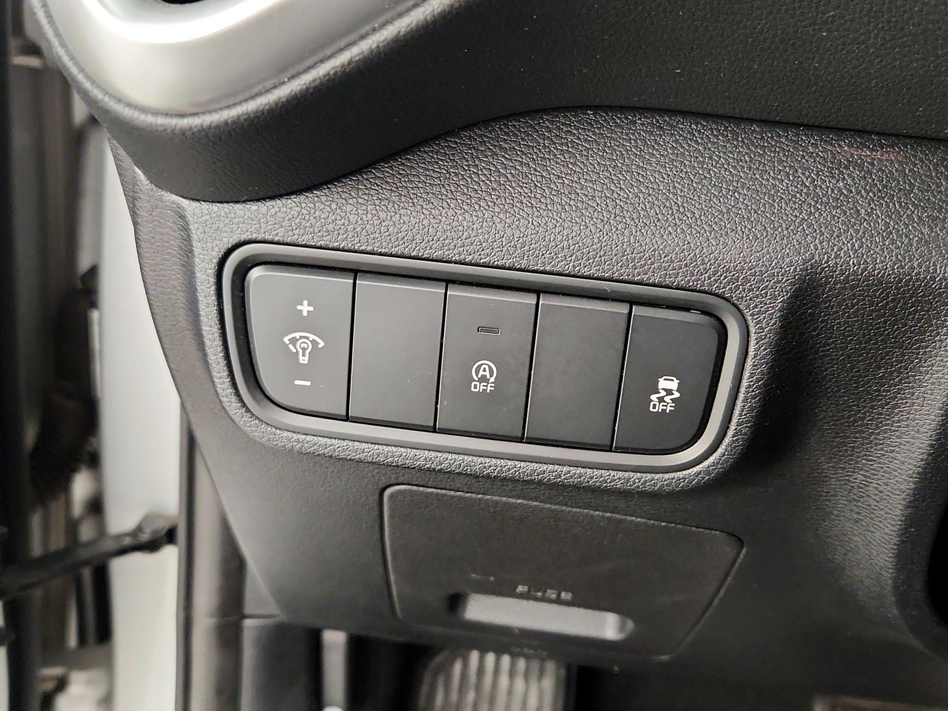 Thumbnail: 2020 Kia Soul - 13