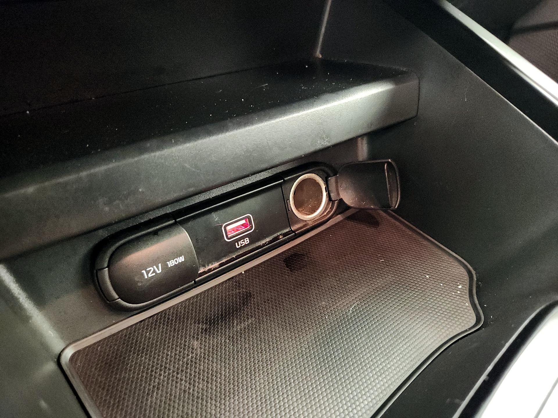 Thumbnail: 2020 Kia Soul - 18