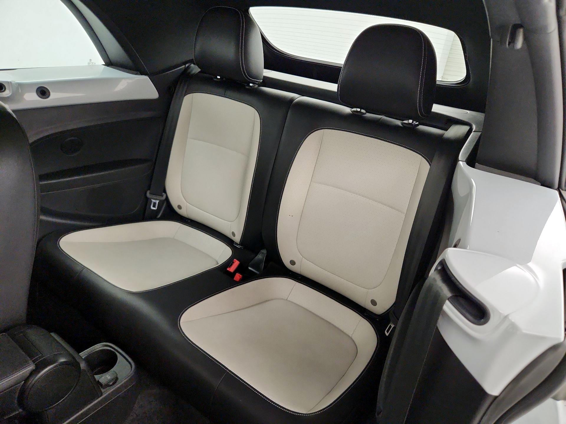 Thumbnail: 2019 Volkswagen Beetle - 19