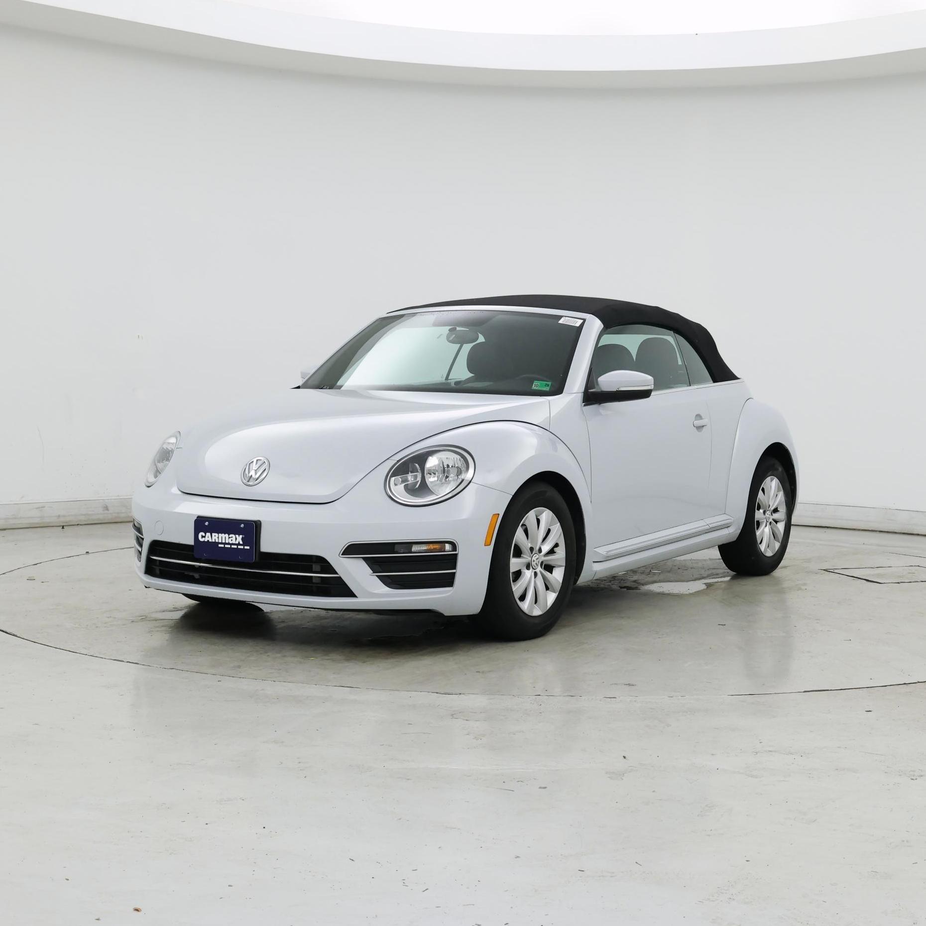Thumbnail: 2019 Volkswagen Beetle - 4