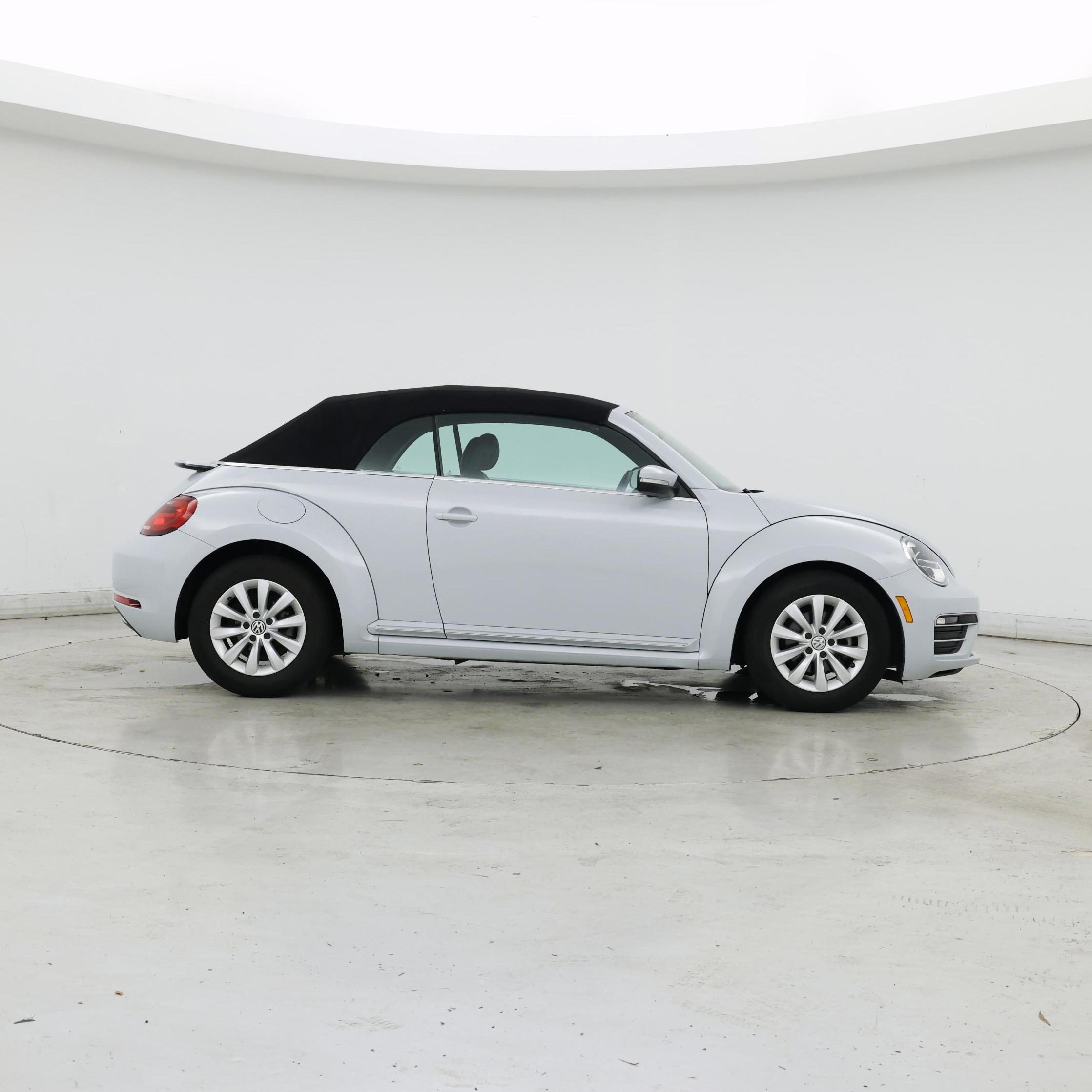 Thumbnail: 2019 Volkswagen Beetle - 7