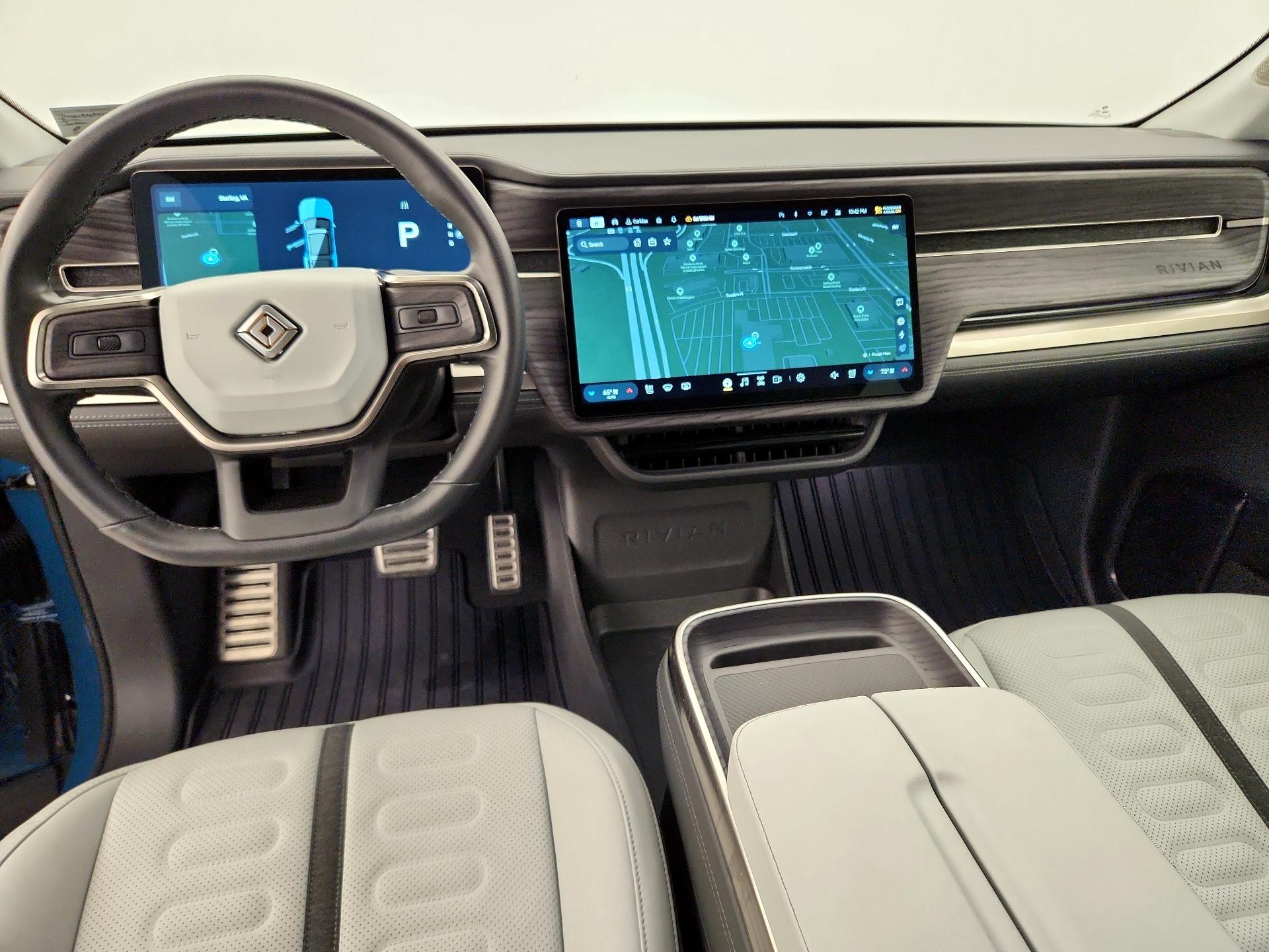 Thumbnail: 2024 Rivian R1S - 9