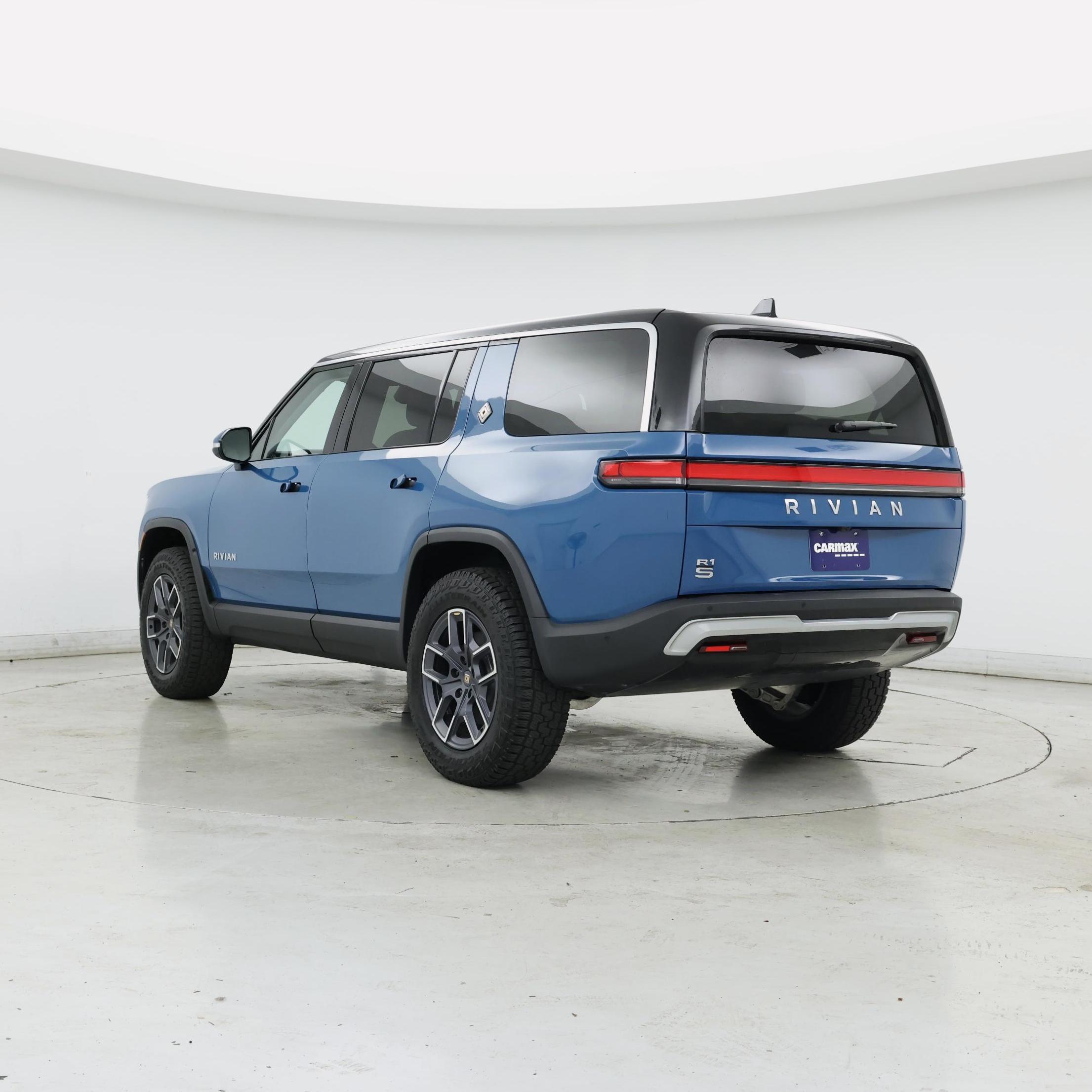 Thumbnail: 2024 Rivian R1S - 2