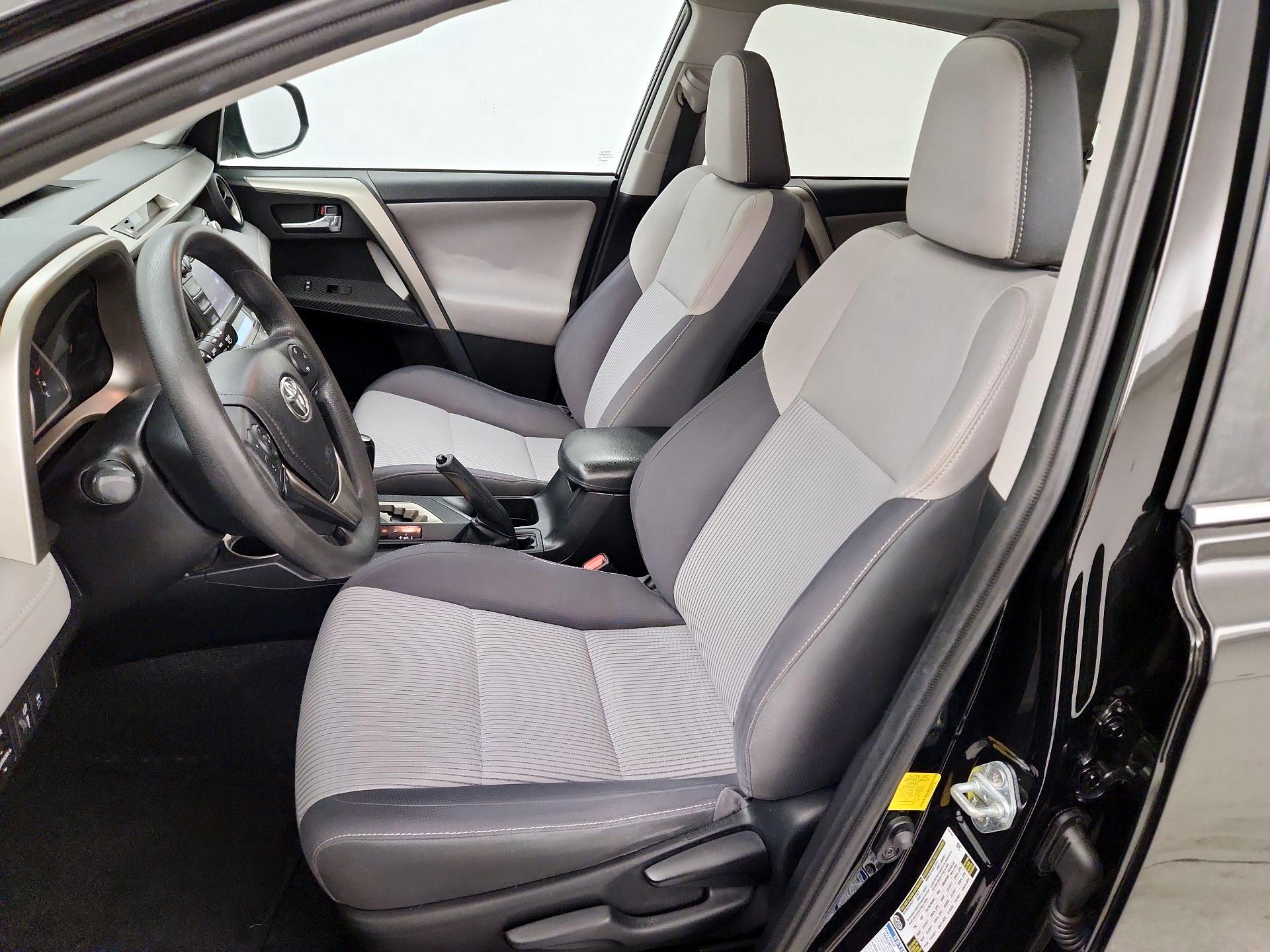 Thumbnail: 2014 Toyota RAV4 - 11