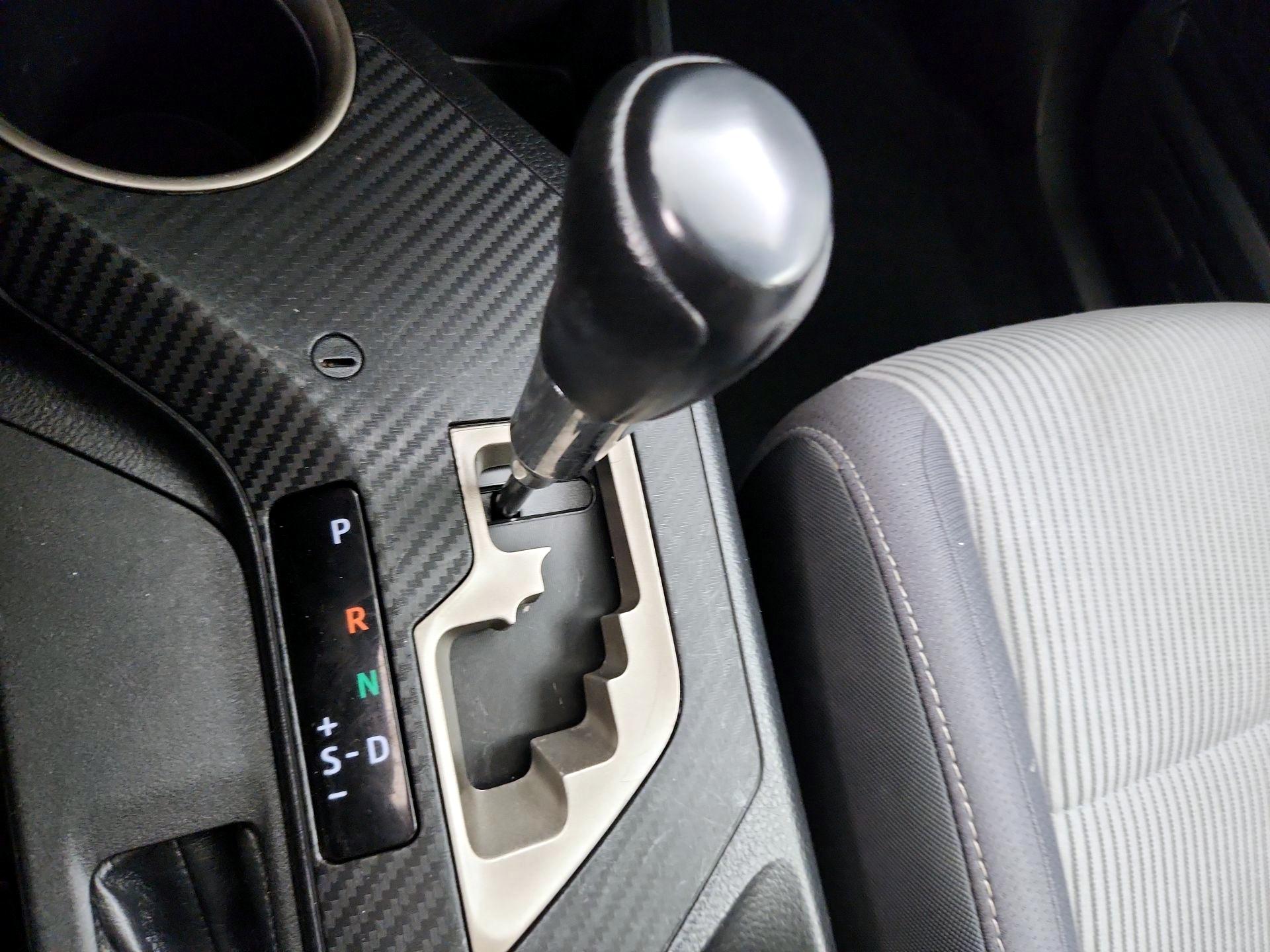 Thumbnail: 2014 Toyota RAV4 - 17