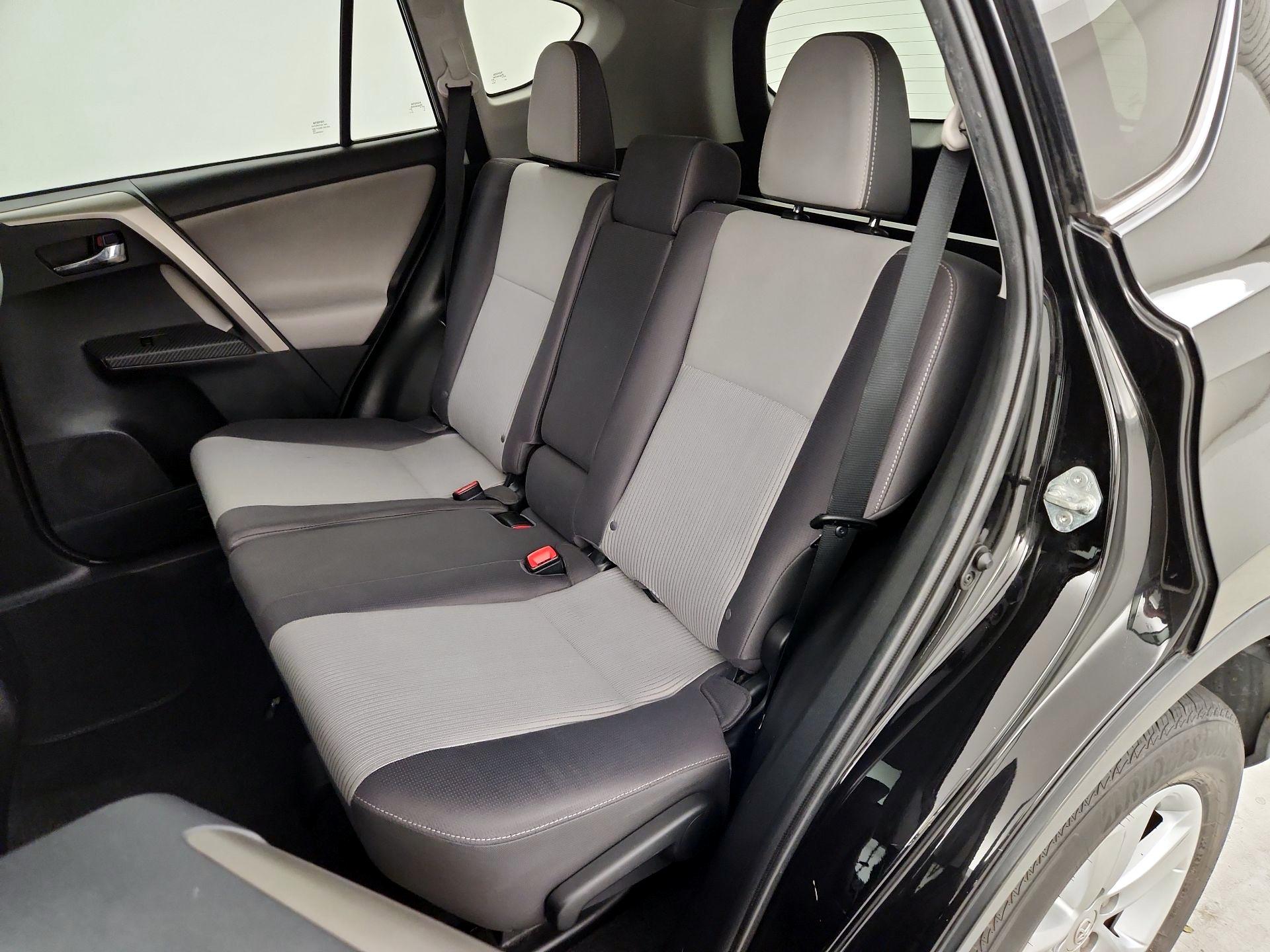 Thumbnail: 2014 Toyota RAV4 - 20
