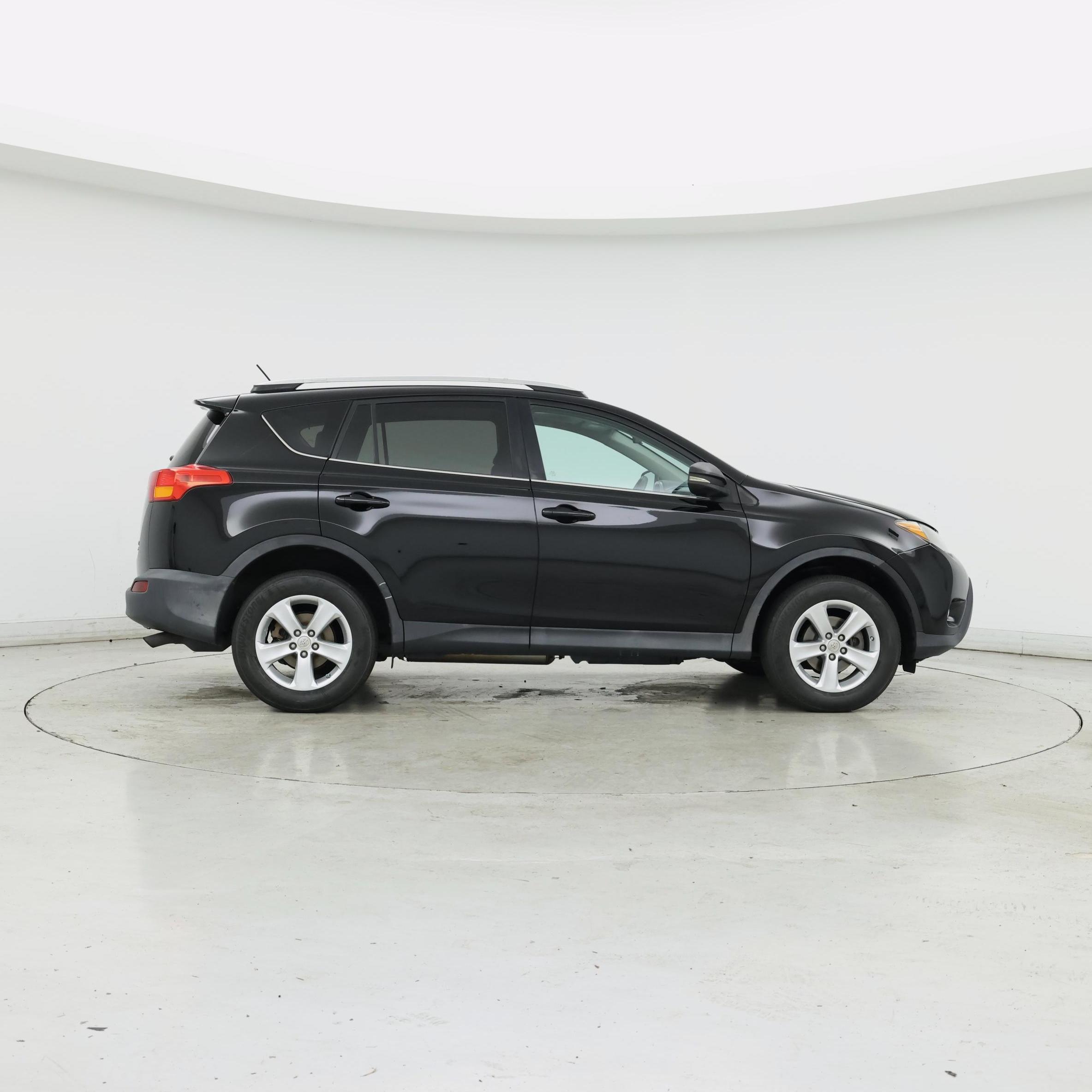 Thumbnail: 2014 Toyota RAV4 - 7
