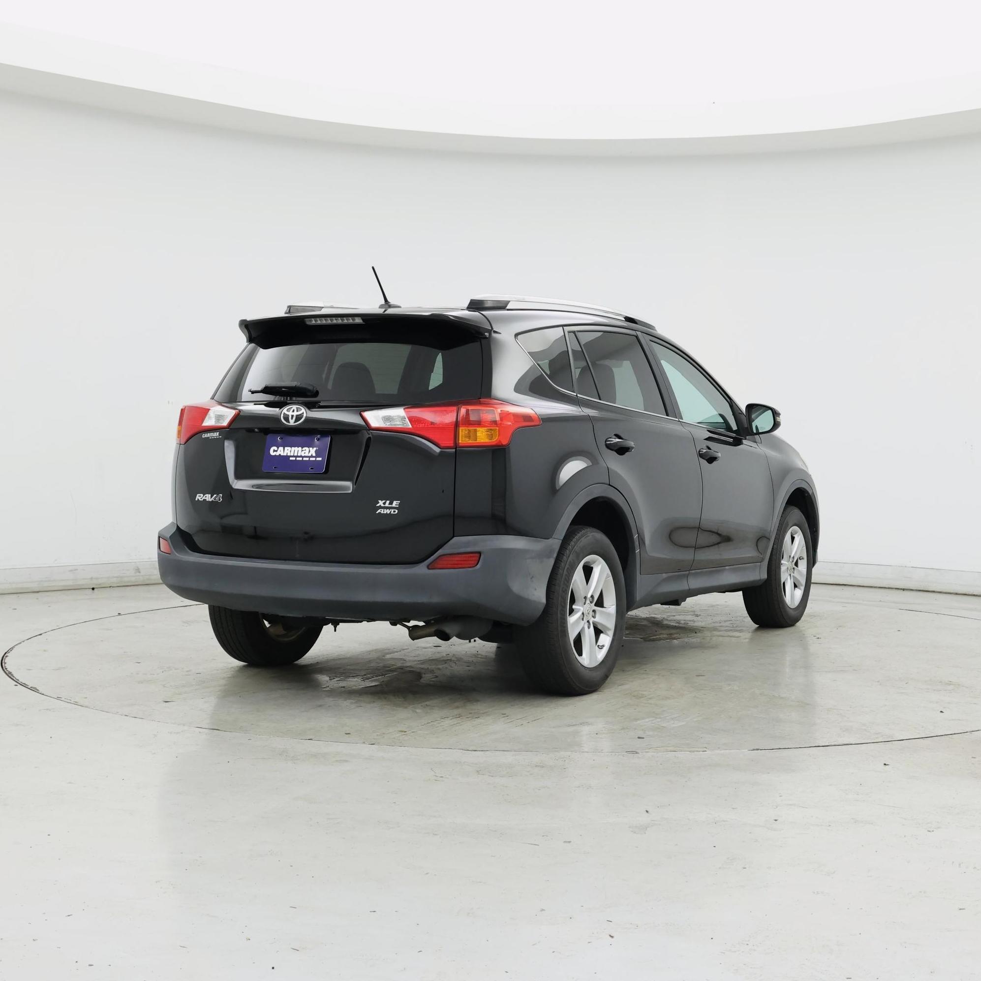 Thumbnail: 2014 Toyota RAV4 - 8