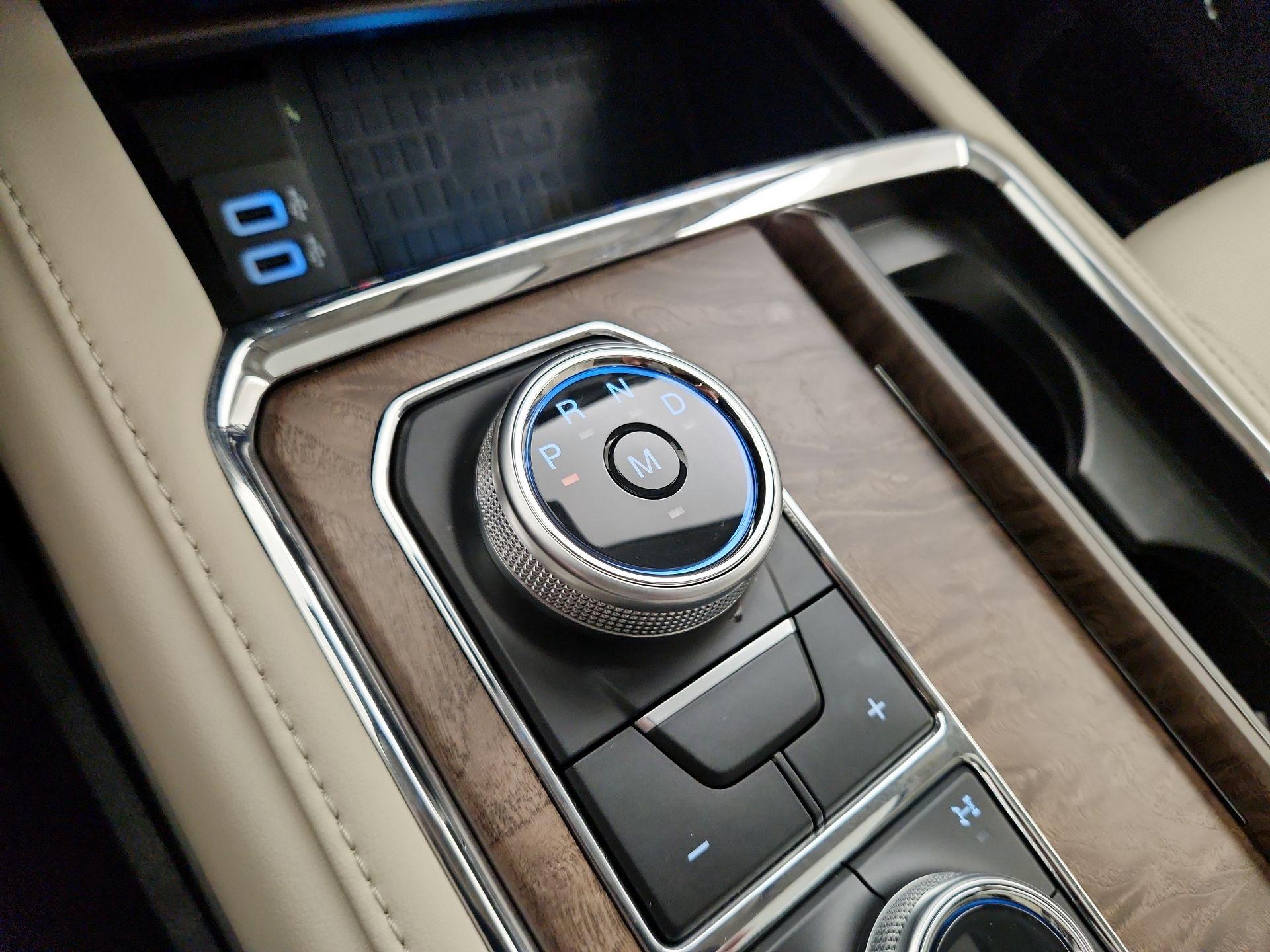 Thumbnail: 2018 Ford Expedition - 18