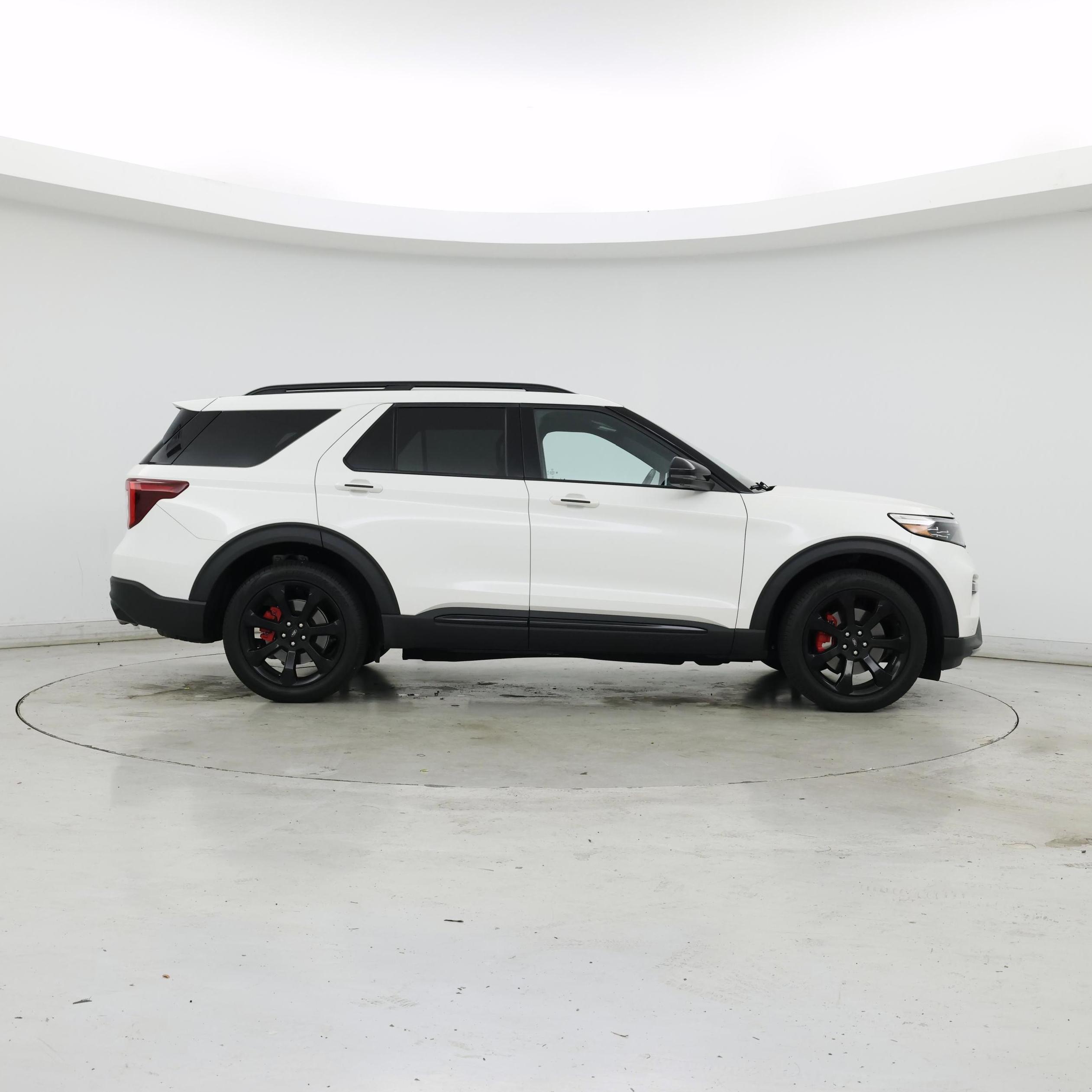 Thumbnail: 2023 Ford Explorer - 7