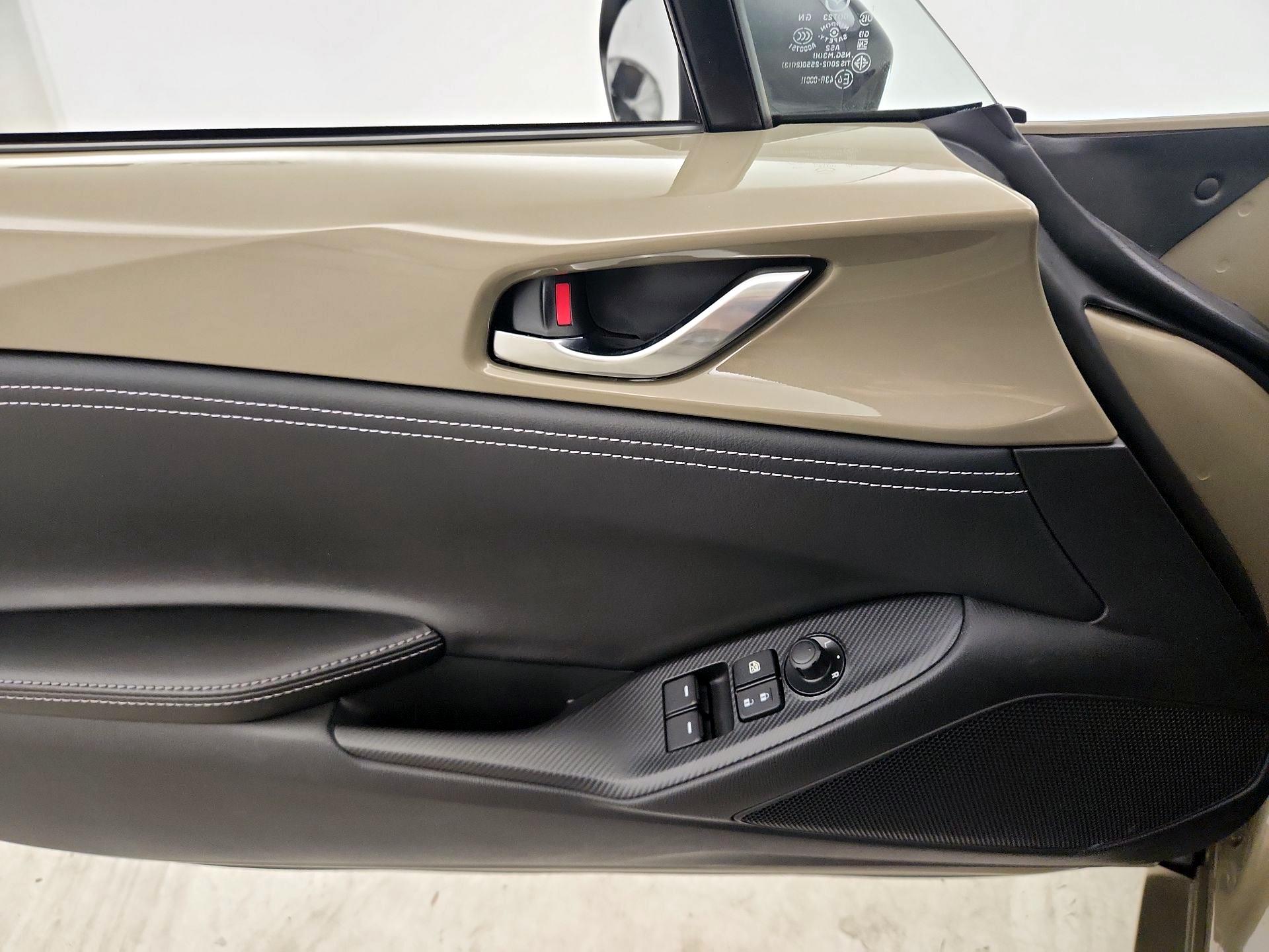 Thumbnail: 2024 Mazda MX-5 Miata - 12