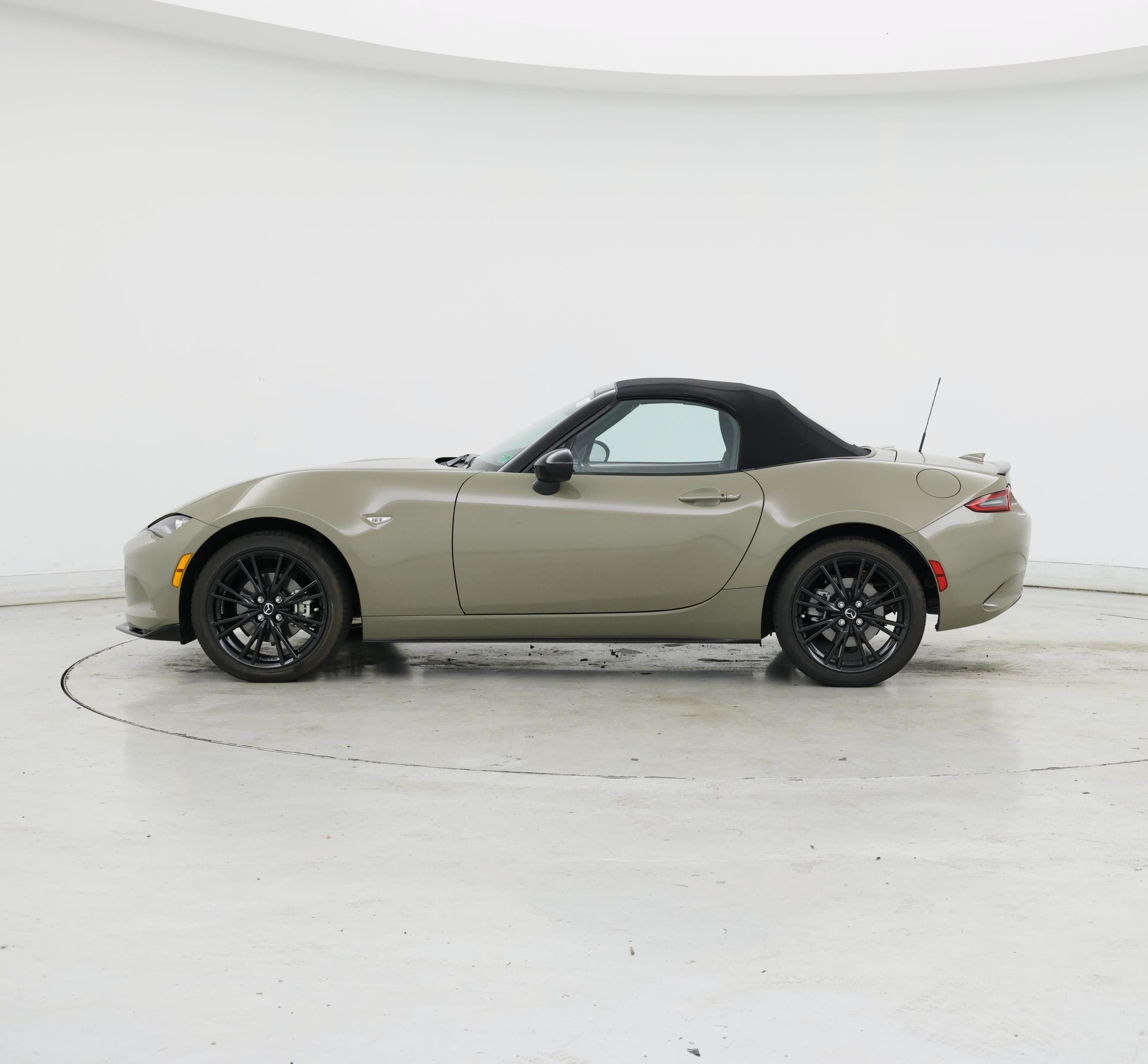 Thumbnail: 2024 Mazda MX-5 Miata - 3