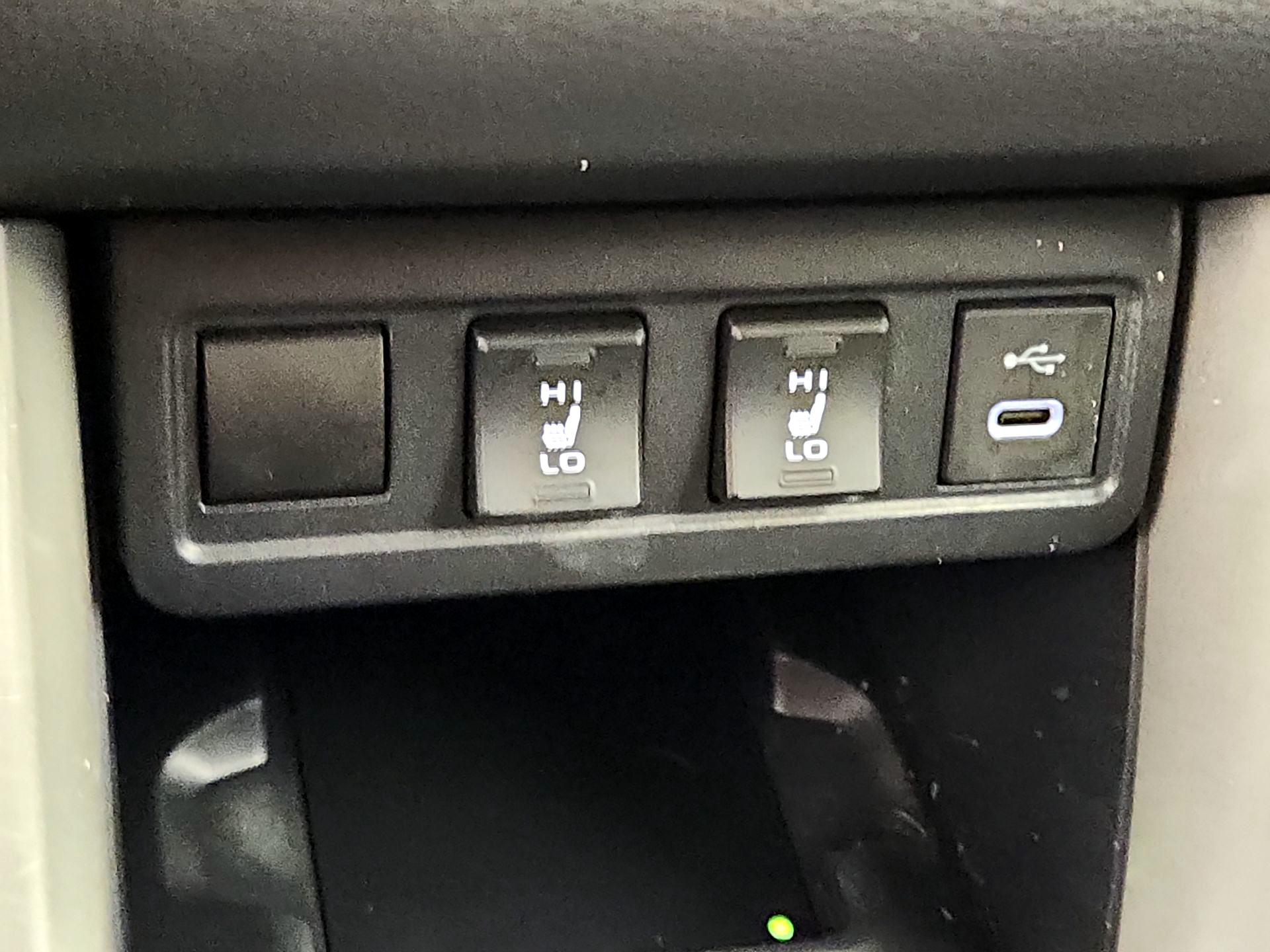 Thumbnail: 2024 Toyota Corolla Cross - 19