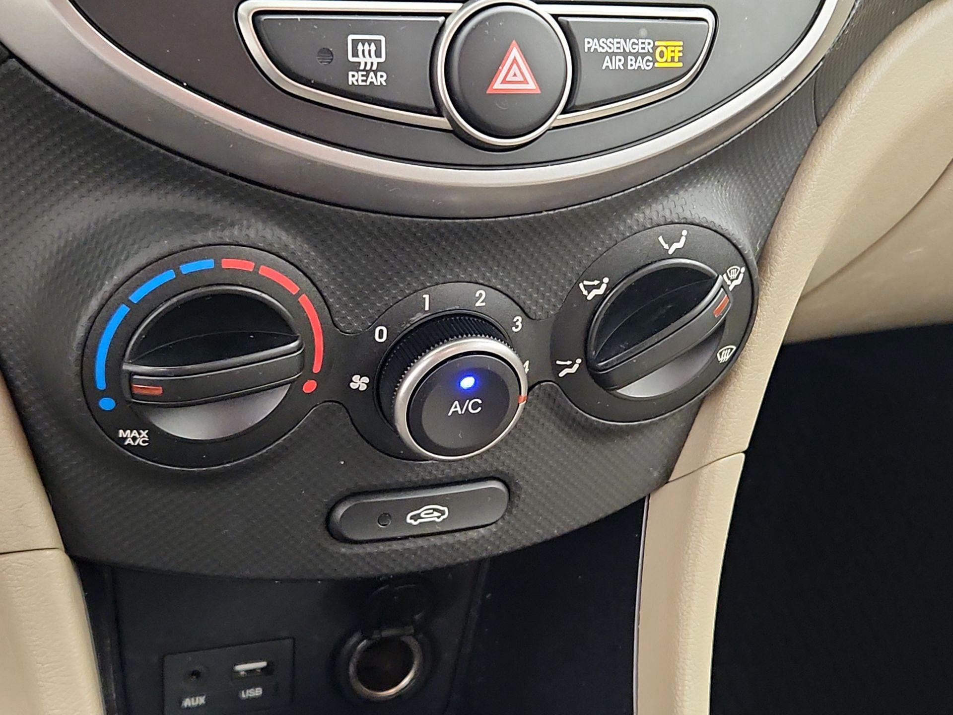 Thumbnail: 2016 Hyundai Accent - 15