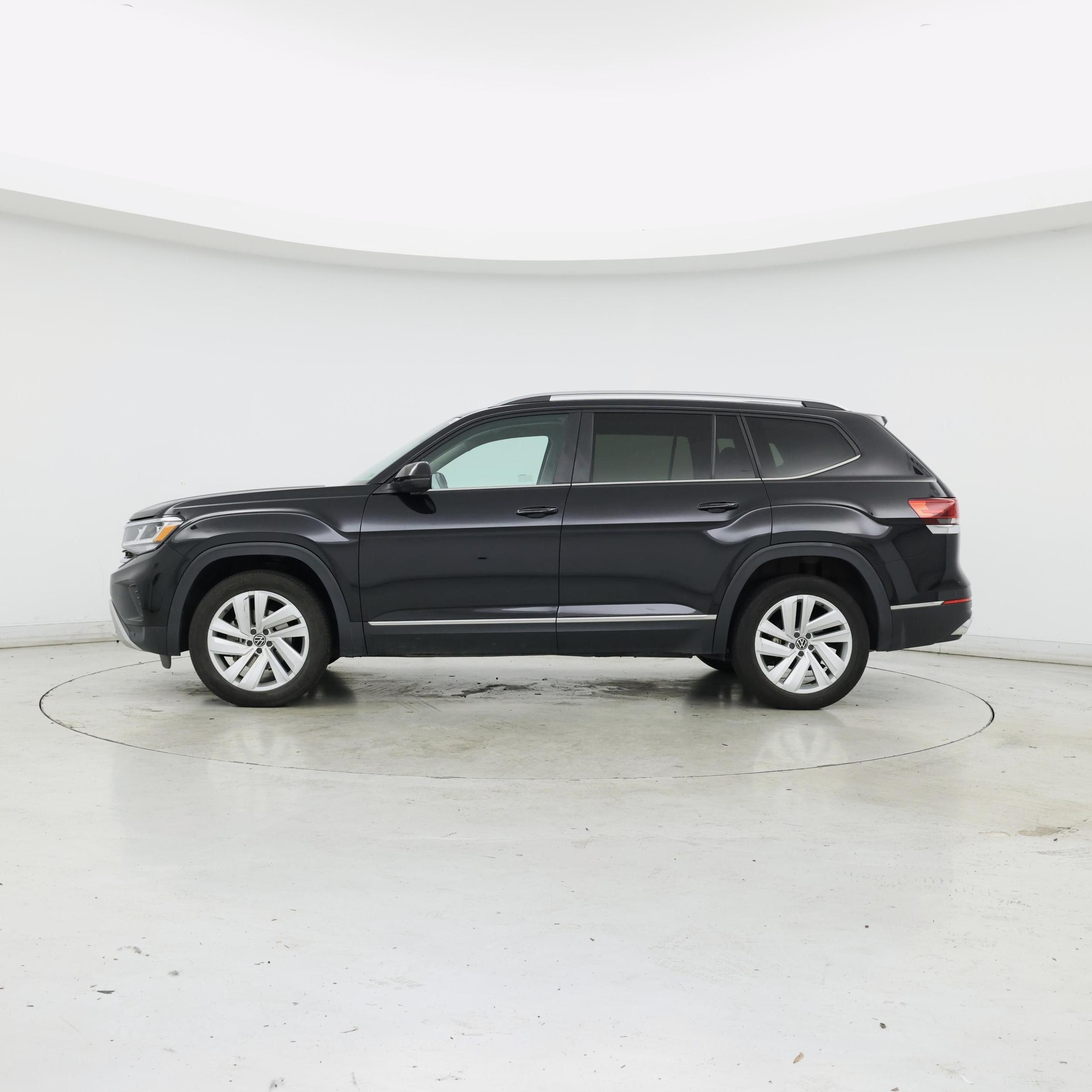 Thumbnail: 2021 Volkswagen Atlas - 3