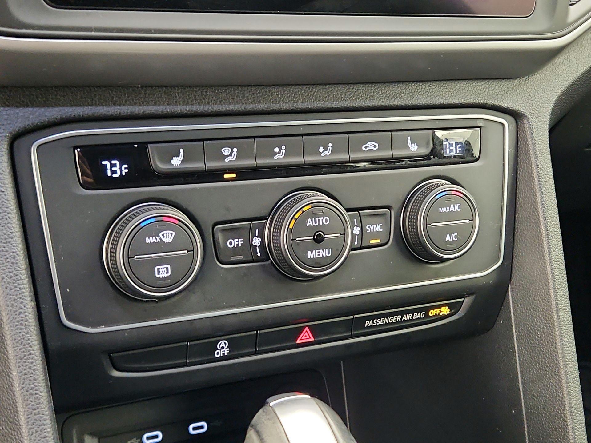 Thumbnail: 2021 Volkswagen Atlas - 16