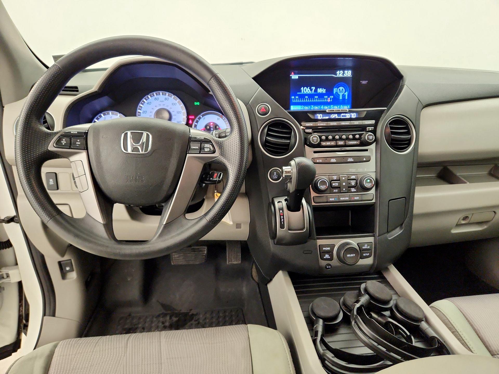 Thumbnail: 2015 Honda Pilot - 9