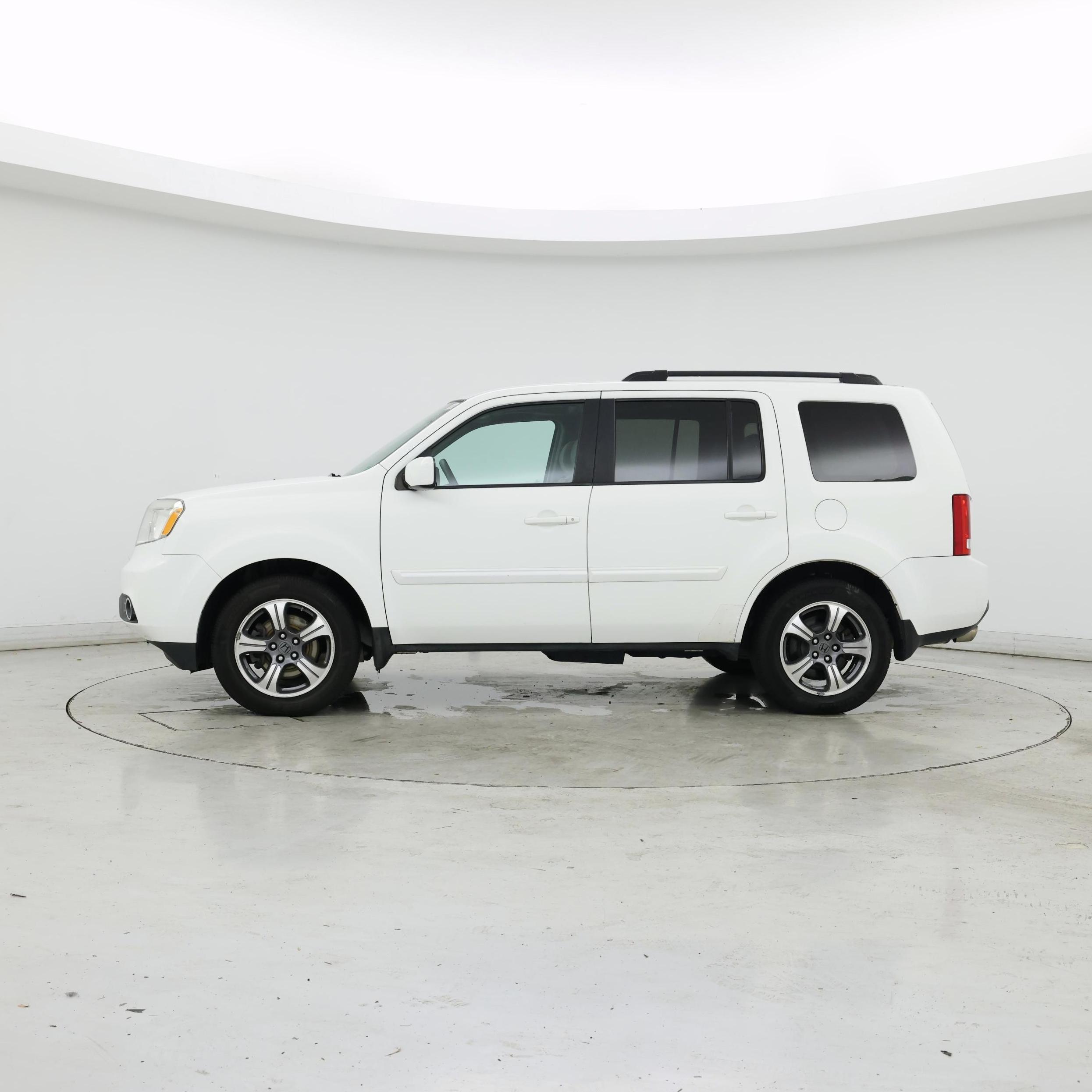 Thumbnail: 2015 Honda Pilot - 3