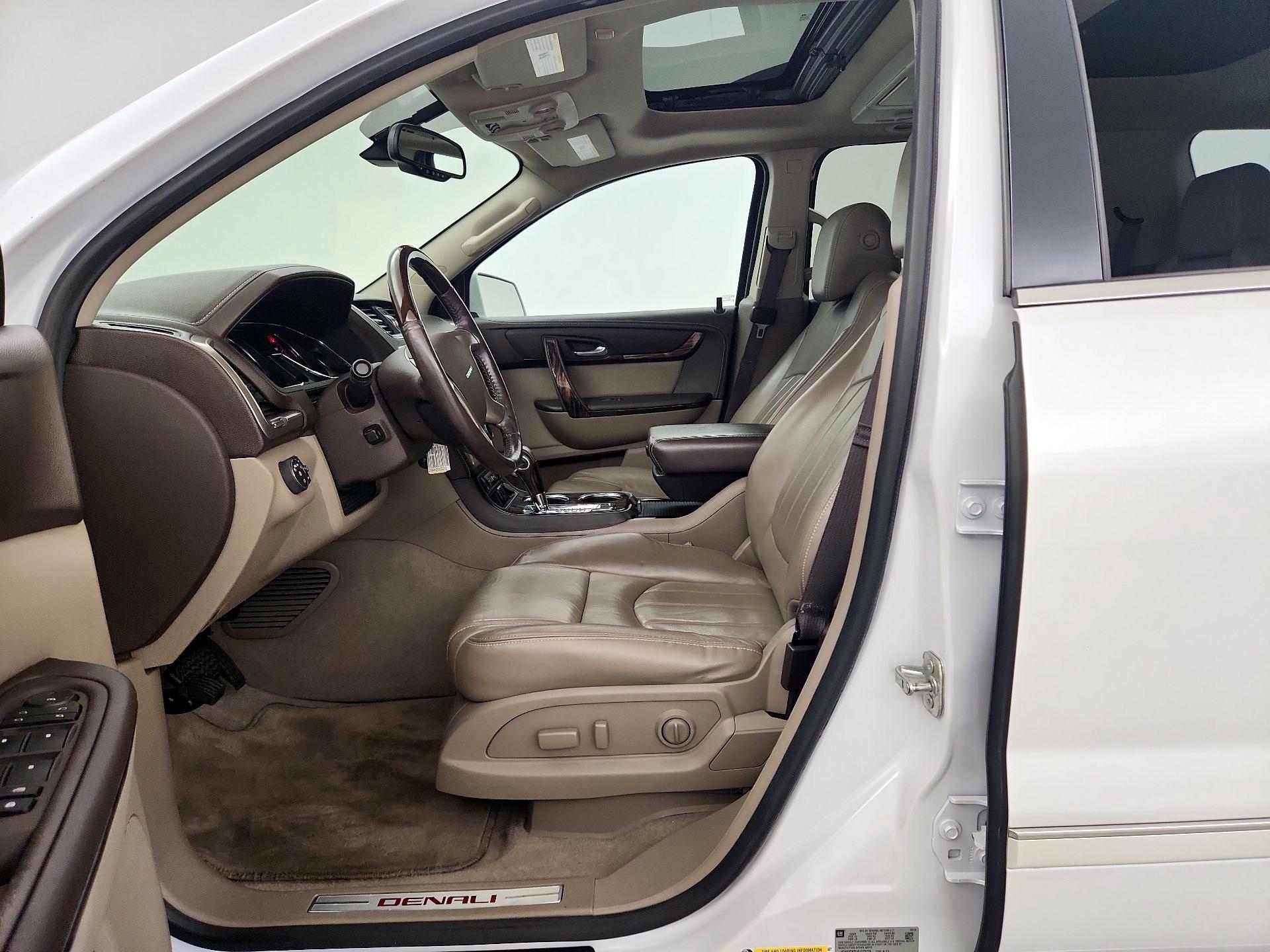 Thumbnail: 2016 GMC Acadia - 11