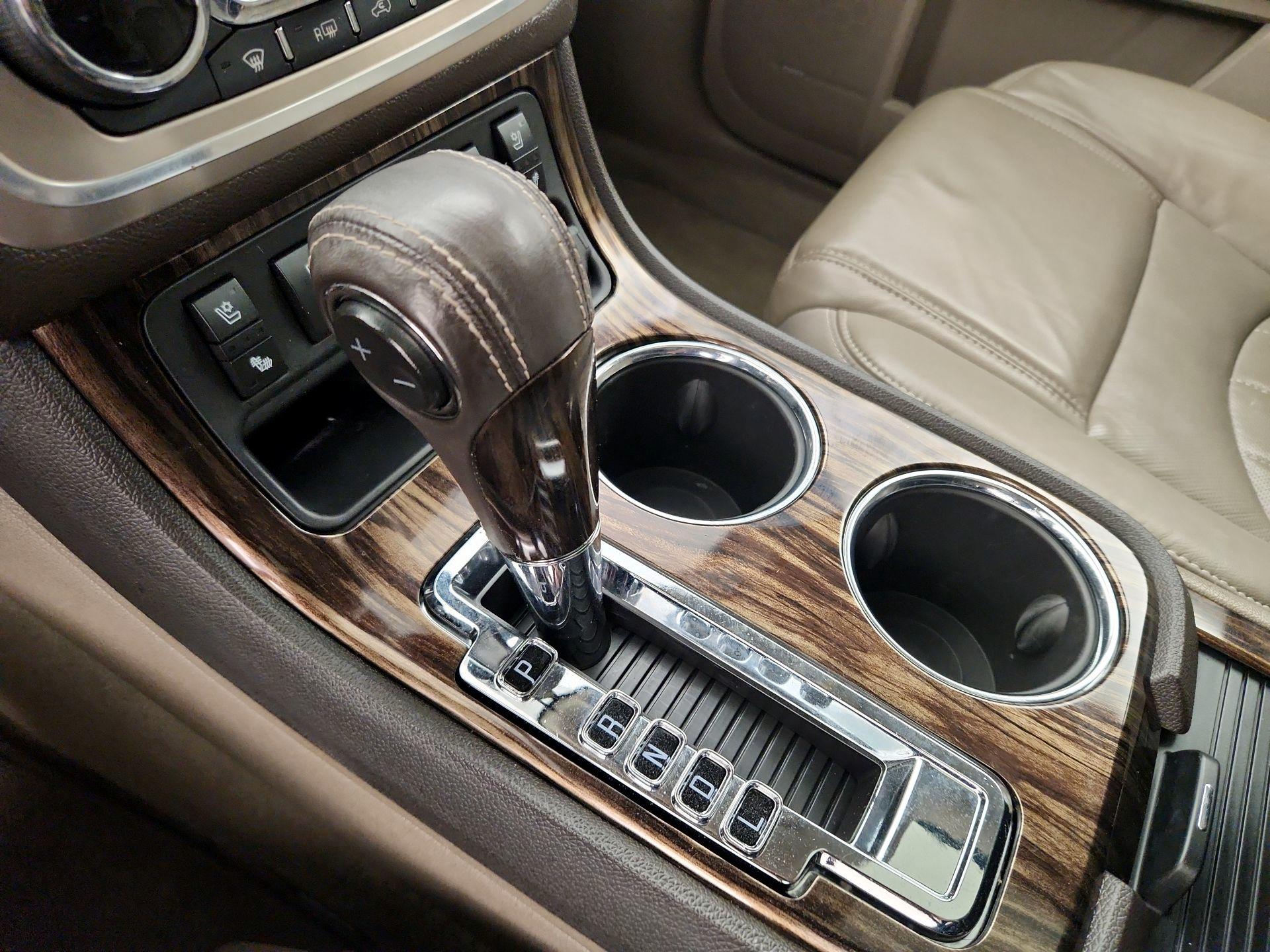 Thumbnail: 2016 GMC Acadia - 18