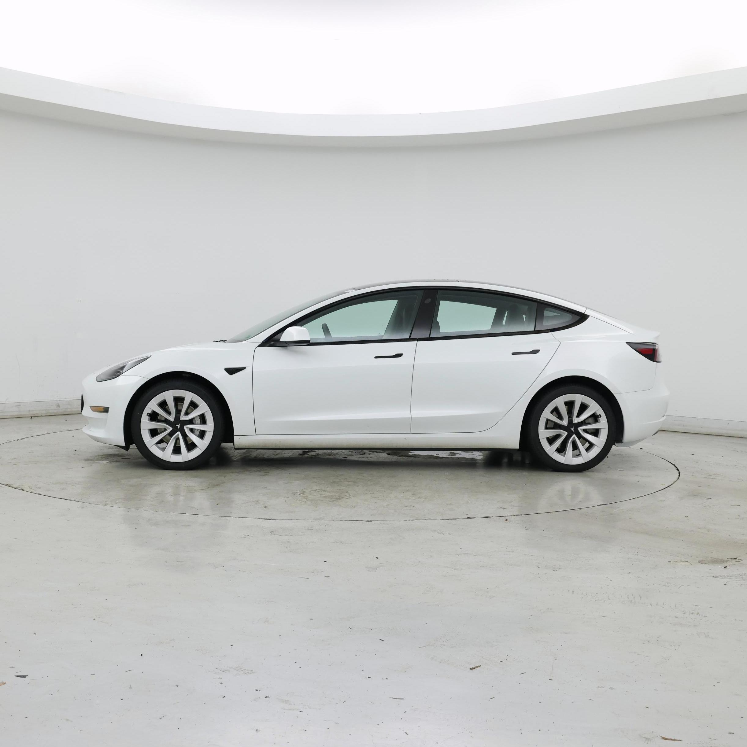 Thumbnail: 2023 Tesla Model 3 - 3