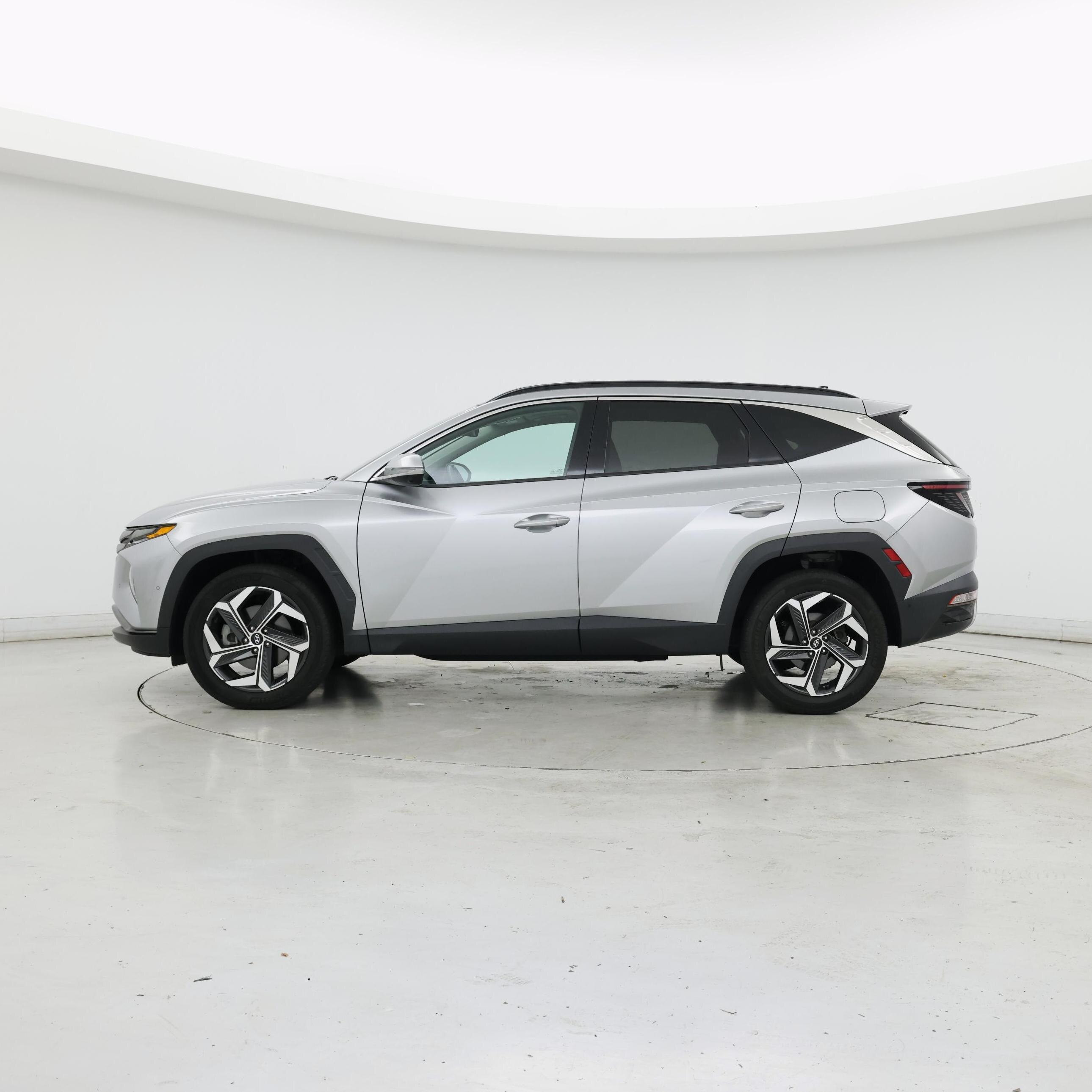 Thumbnail: 2022 Hyundai Tucson - 3