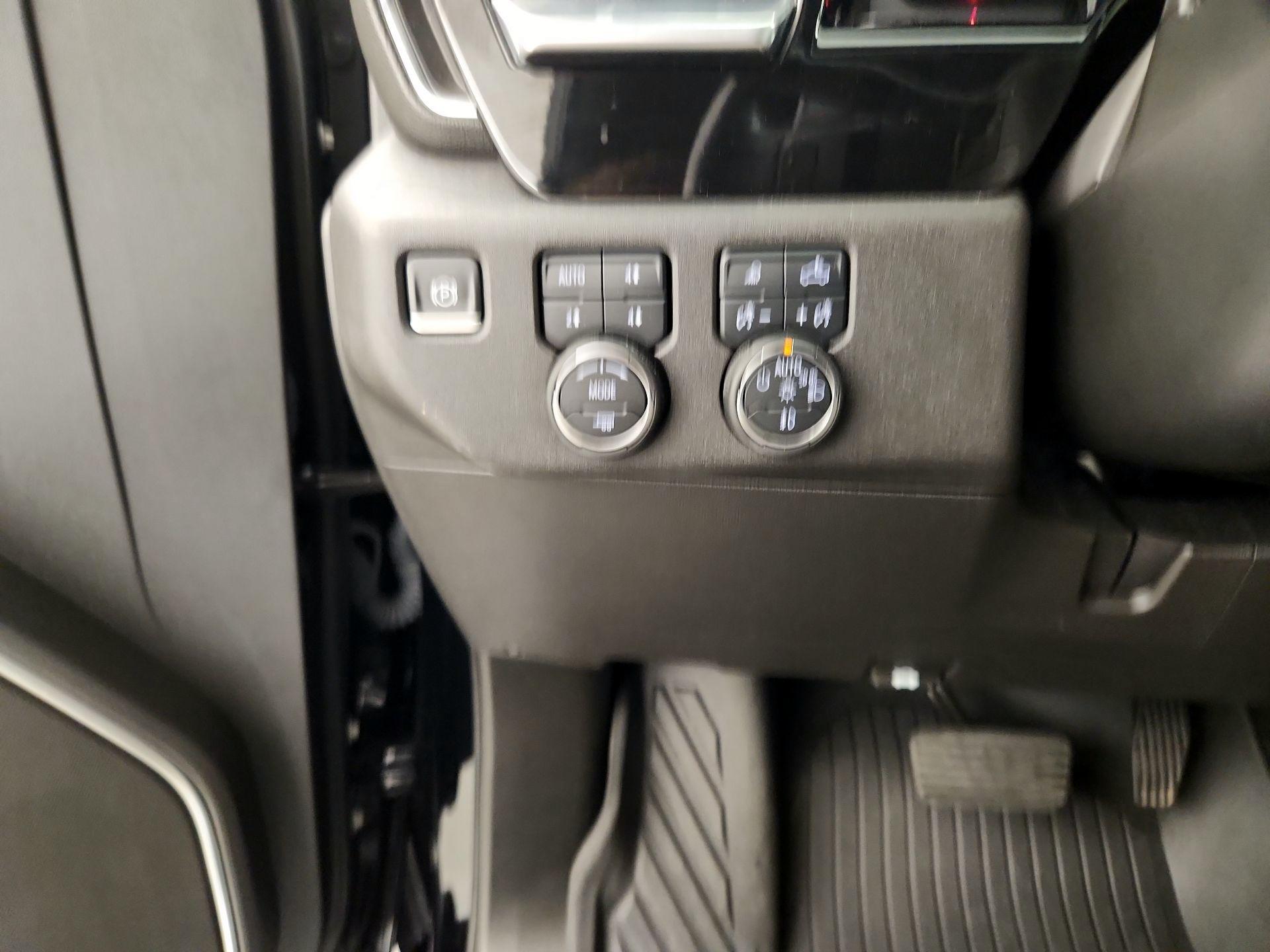 Thumbnail: 2022 Chevrolet Silverado 1500 - 13