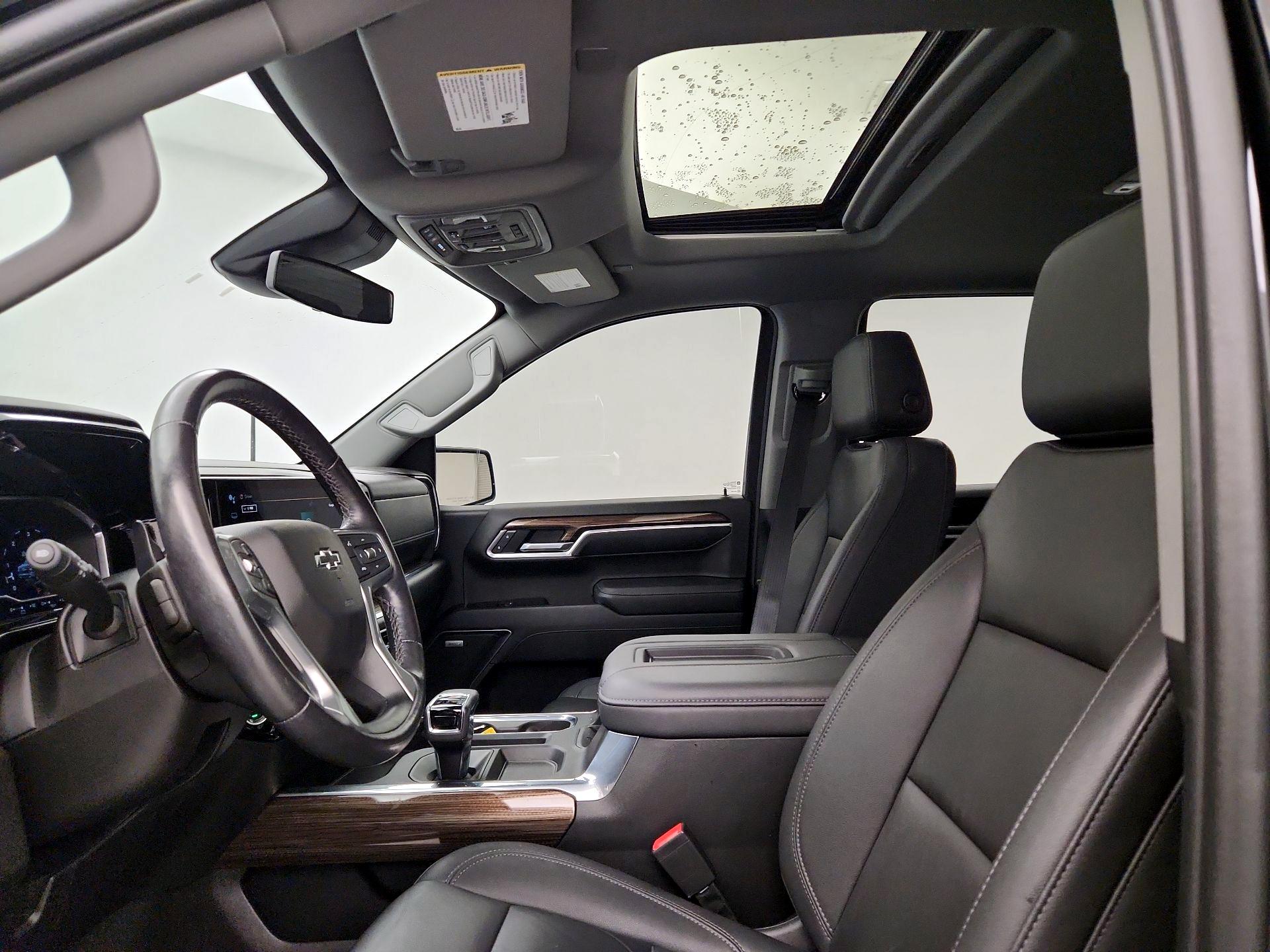 Thumbnail: 2022 Chevrolet Silverado 1500 - 19