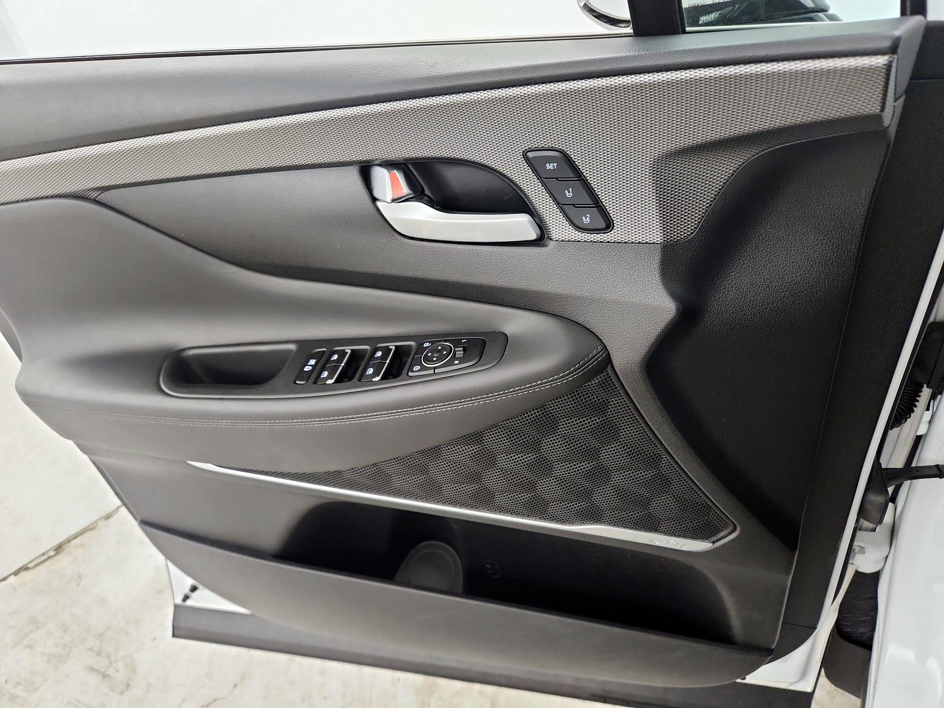 Thumbnail: 2020 Hyundai Santa Fe - 12