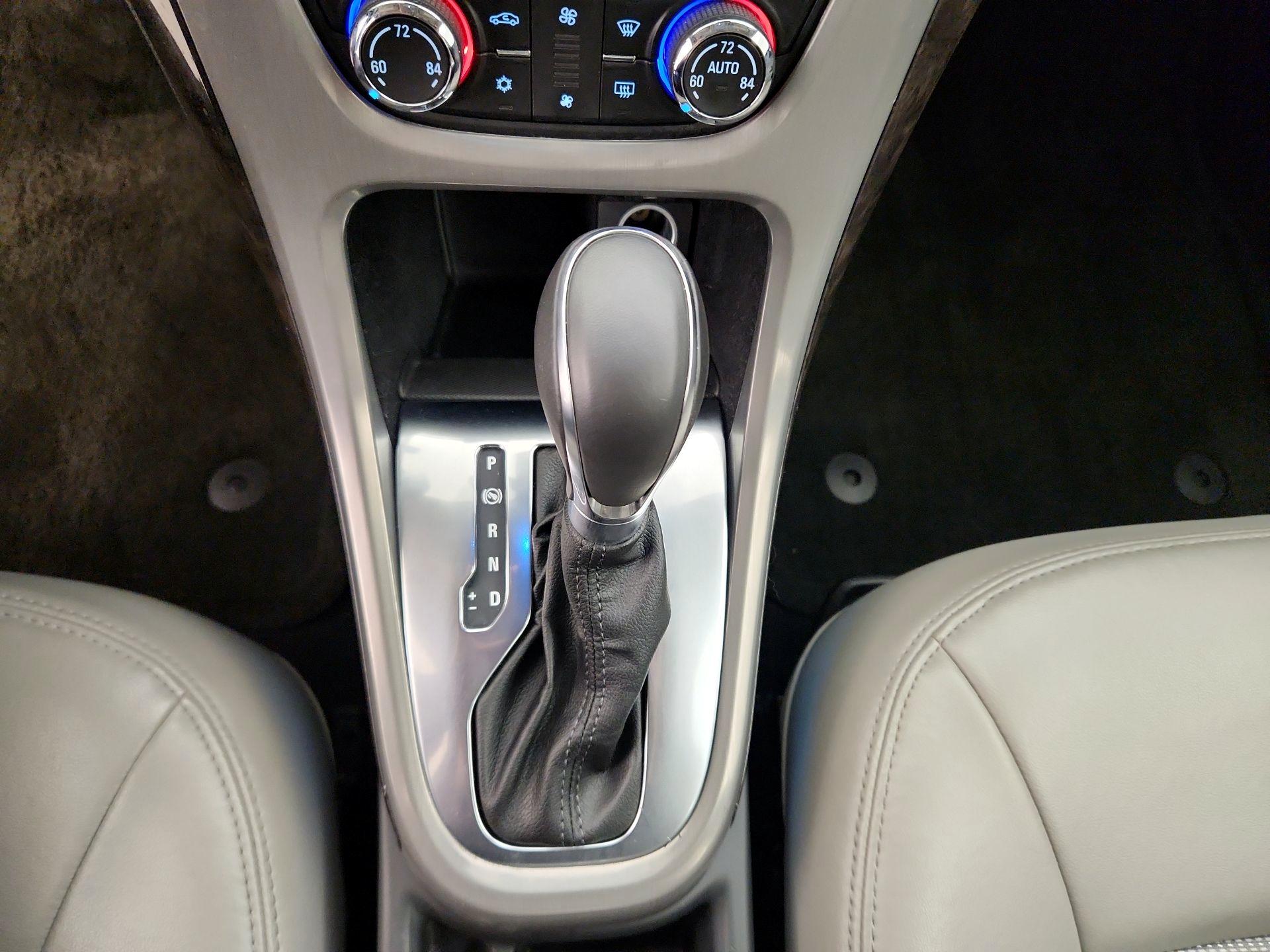 Thumbnail: 2015 Buick Verano - 17