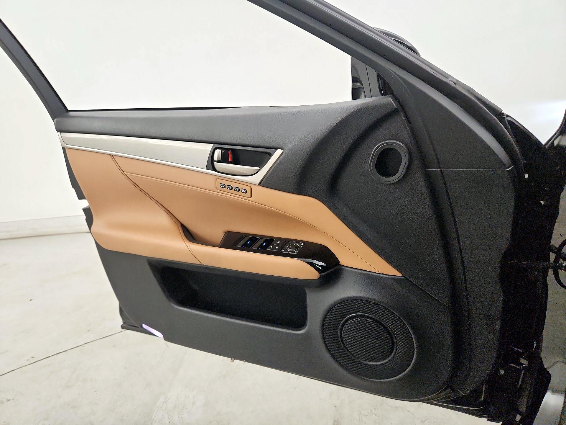 Thumbnail: 2015 Lexus GS - 12