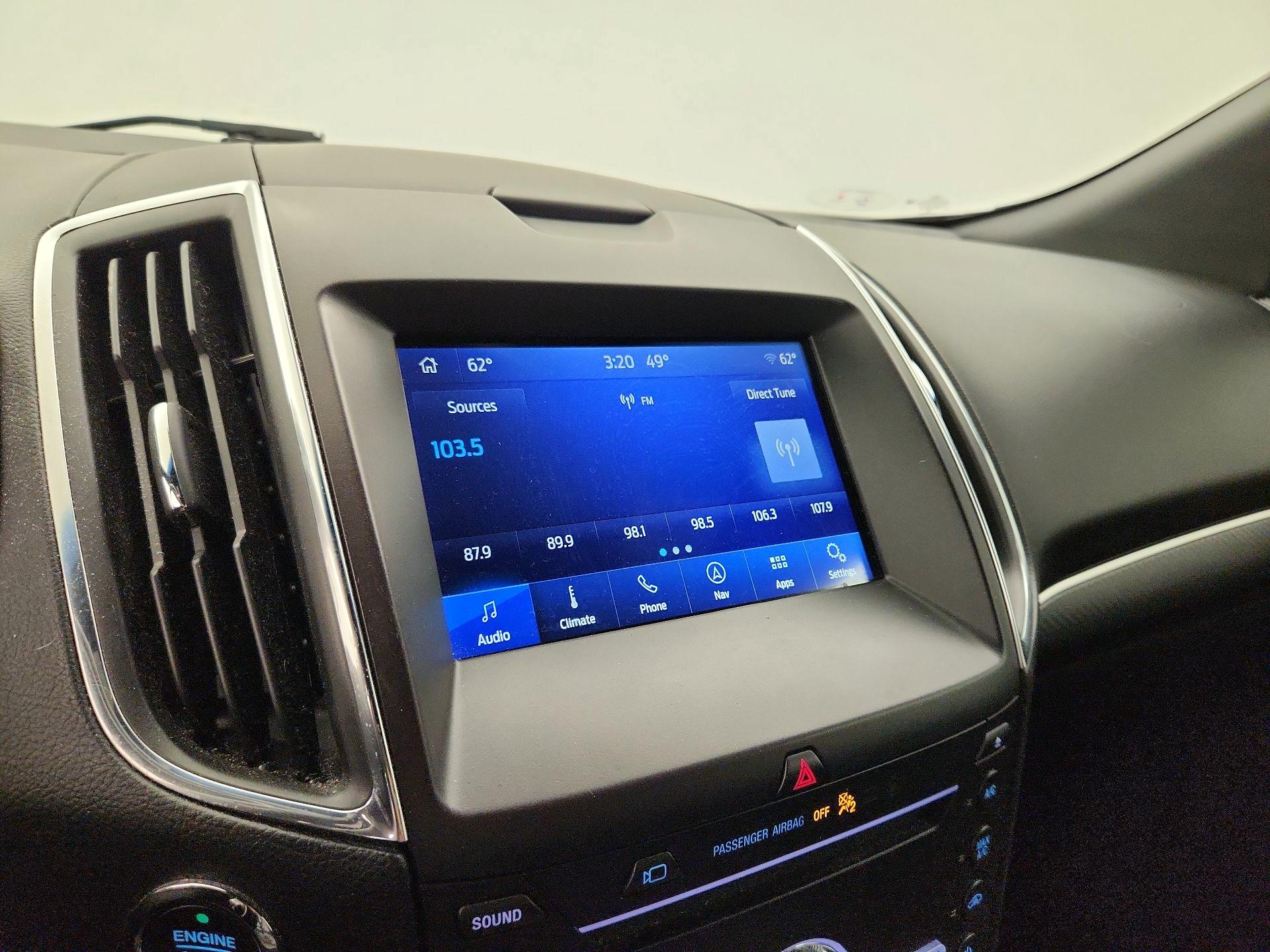 Thumbnail: 2019 Ford Edge - 16