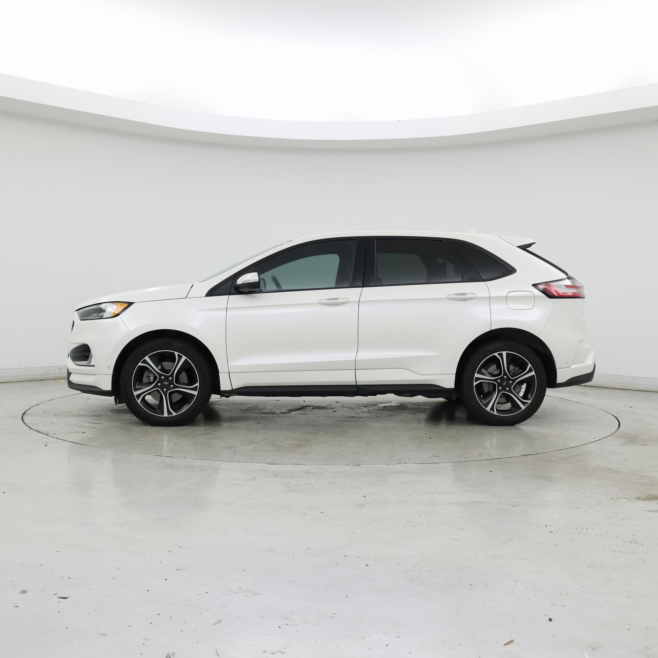Thumbnail: 2019 Ford Edge - 3