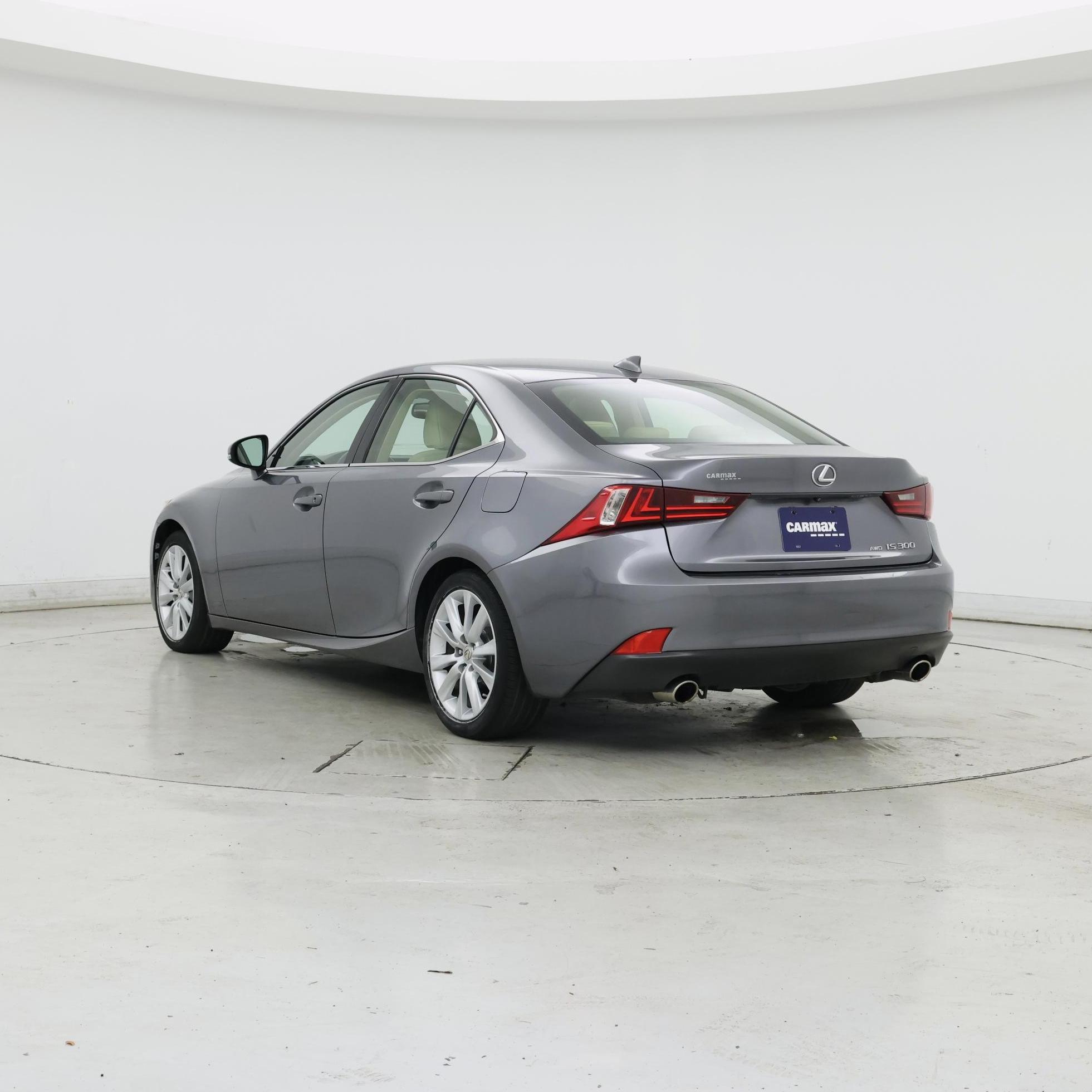 Thumbnail: 2016 Lexus IS - 2