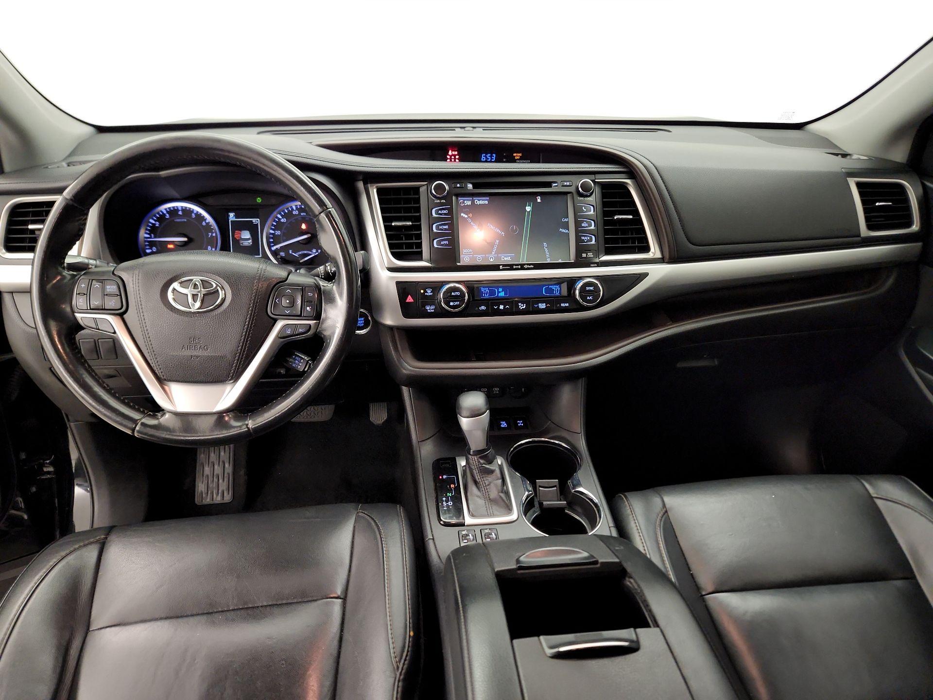 Thumbnail: 2018 Toyota Highlander - 9