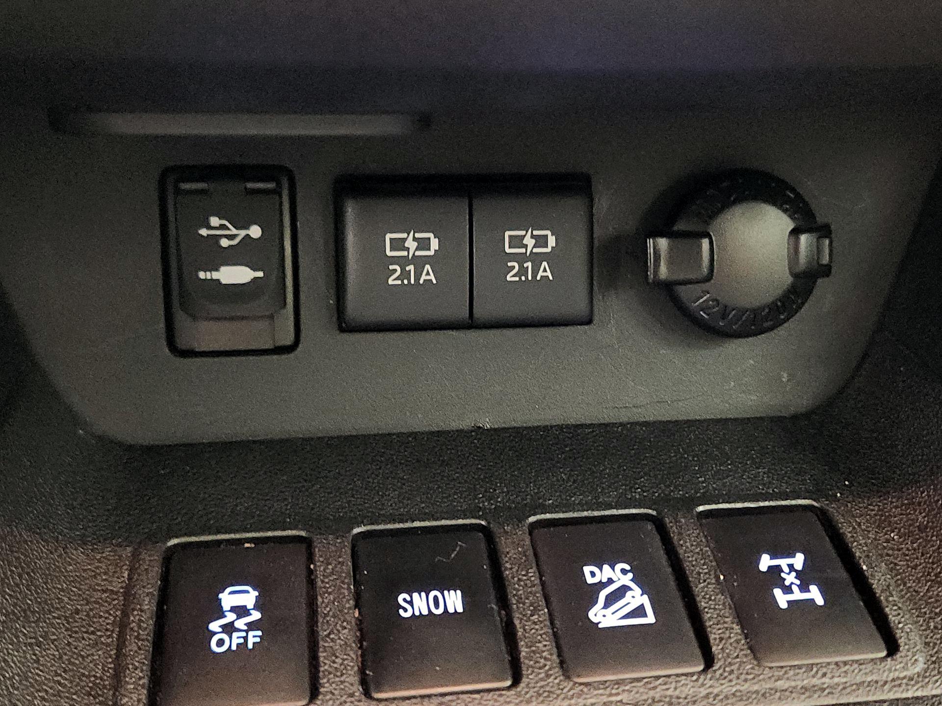 Thumbnail: 2018 Toyota Highlander - 19