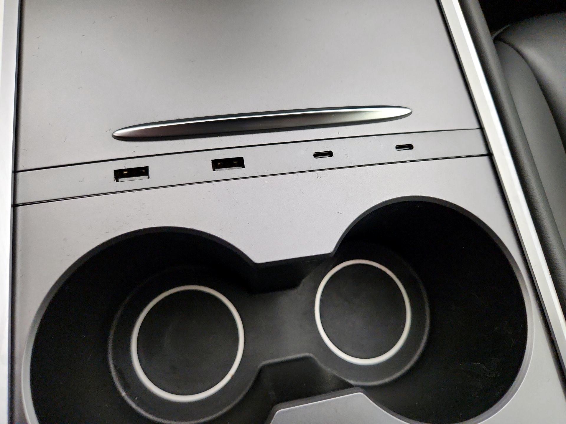 Thumbnail: 2023 Tesla Model 3 - 18
